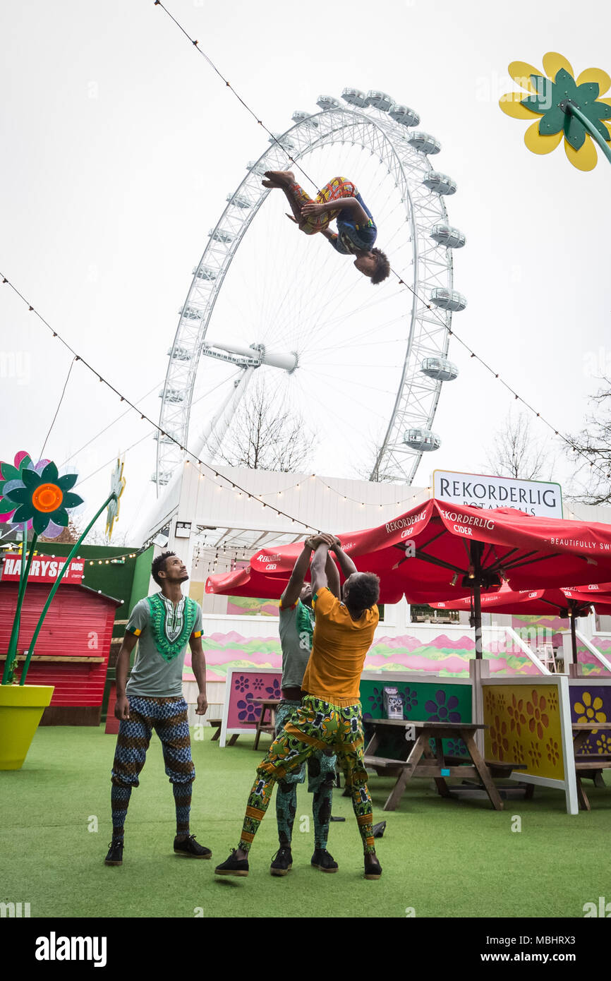 London, Großbritannien. 10. April 2018. Start leistung des Zirkus Abessinien: Äthiopische Traum. Die Schlagzeile Akt der Underbelly Festival Southbank zu 250 Jahre Circus und 10 Jahre Underbelly auf der Southbank feiern. Credit: Guy Corbishley/Alamy leben Nachrichten Stockfoto