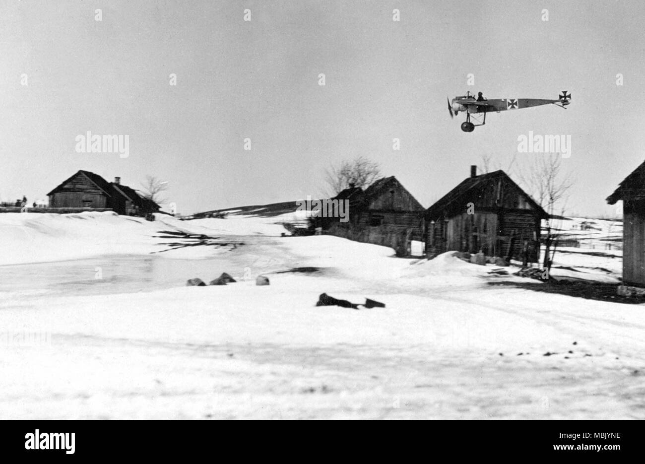 Diese Fokker fliegt bei kaltem Wetter Stockfoto