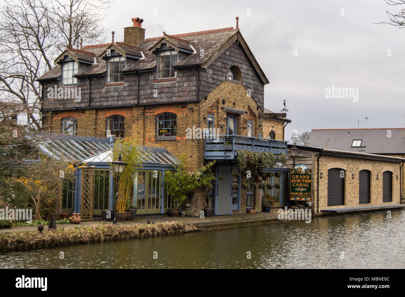 Grand Junction Canal House auf Grand Union Canal an Berkhamsted, Hertfordshire Stockfoto