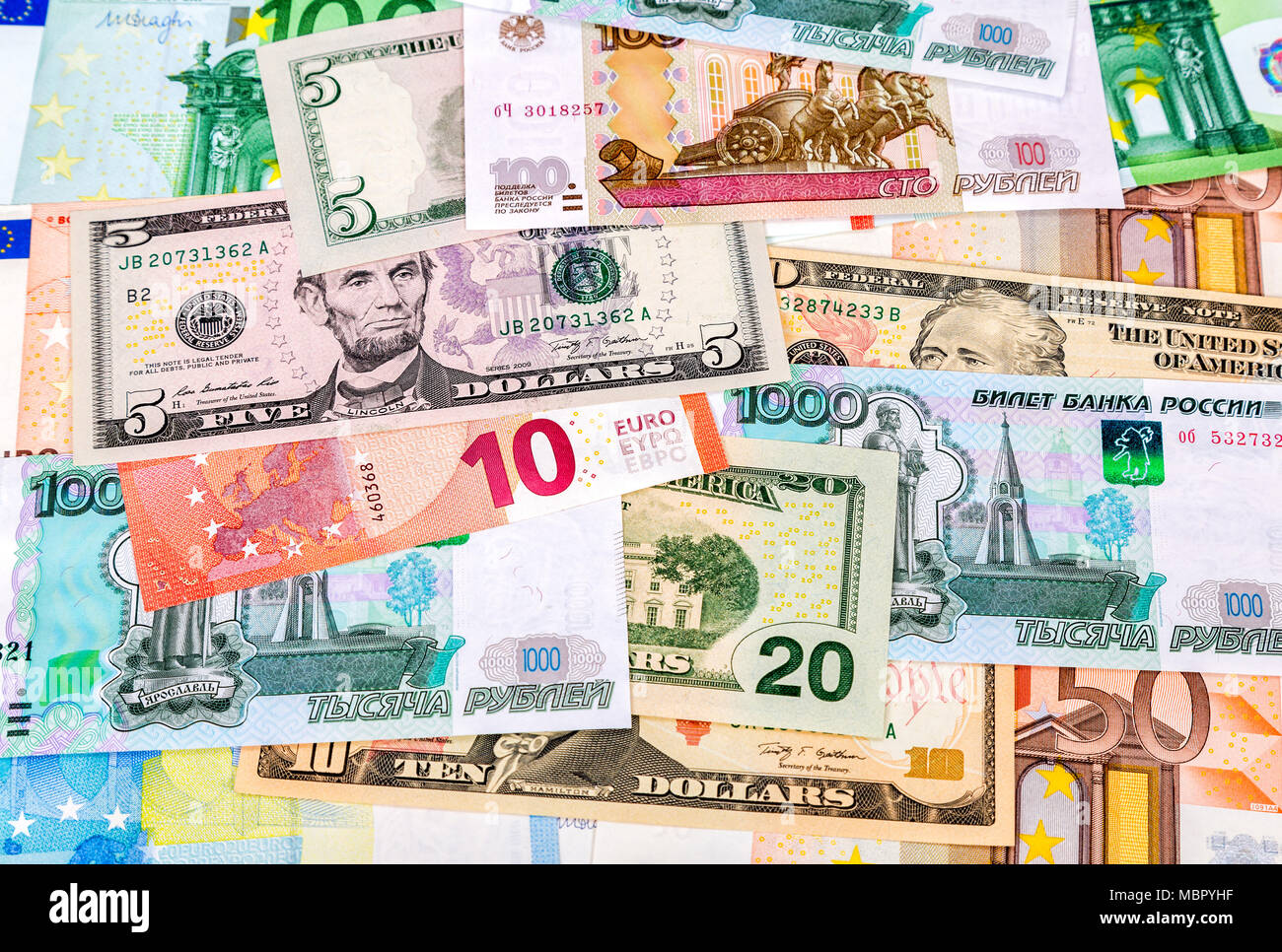 Geld Hintergrund Aus Verschiedenen Papier Wahrung Euro Us Dollar Und Der Russische Rubel Stockfotografie Alamy