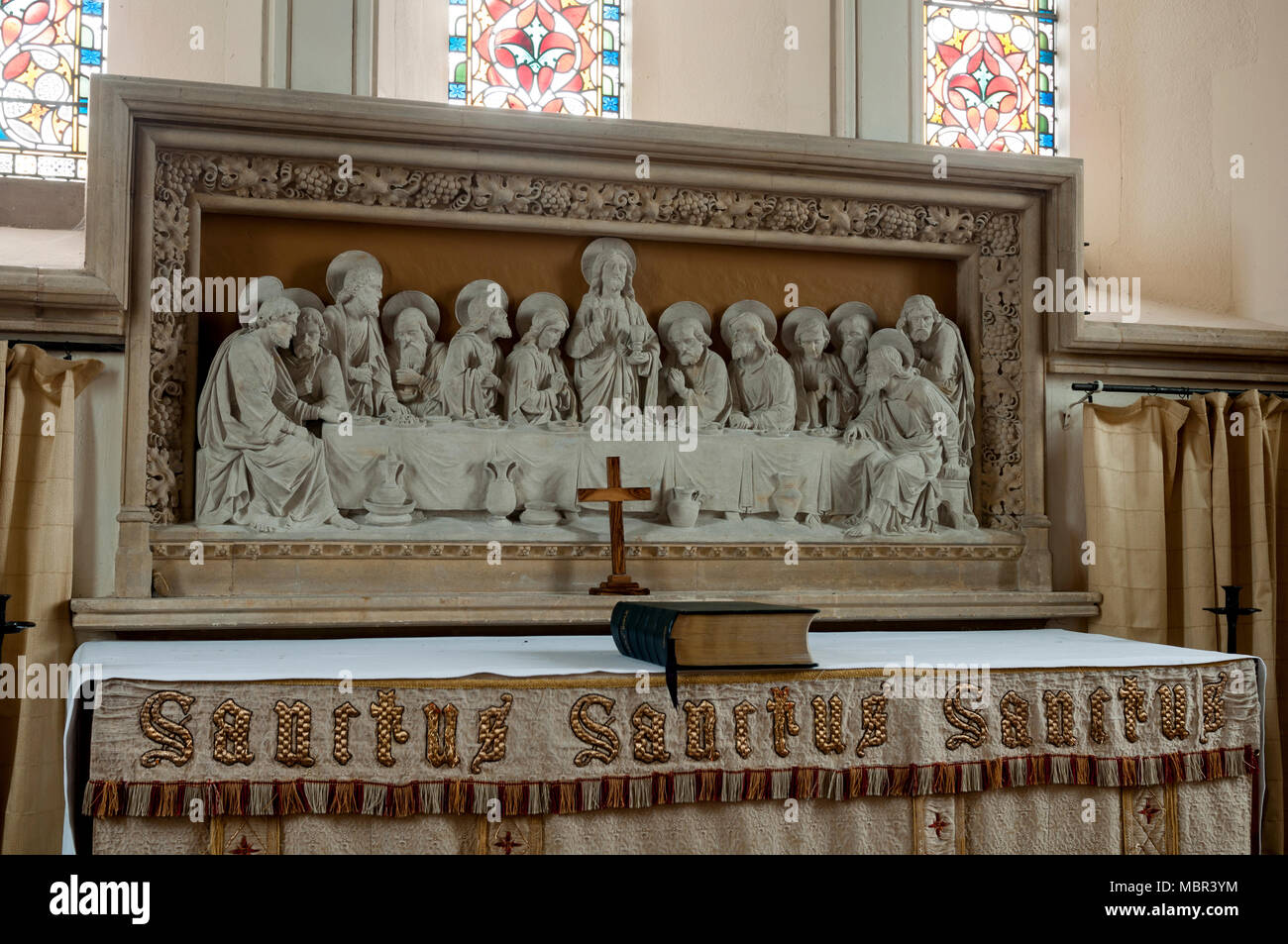 Letzte Abendmahl Retabel und Altar, St. Maria, der Jungfrau, Kirche, Marsh Gibbon, Buckinghamshire, England, Großbritannien Stockfoto
