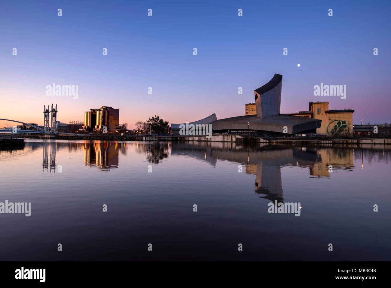 Sonnenaufgang an der Salford Quays, Manchester England England Stockfoto