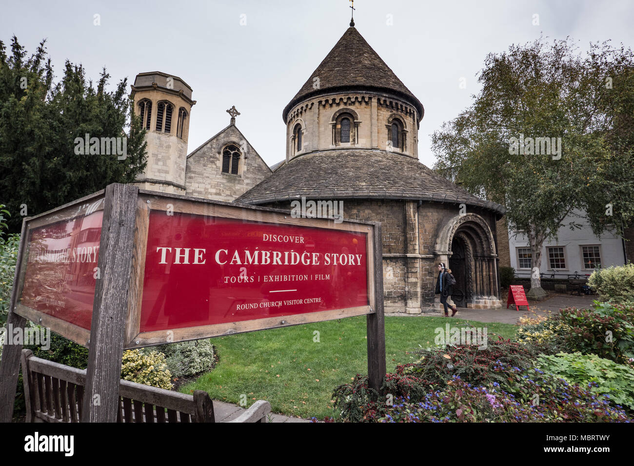 Eingang zu den Cambridge Geschichte Besucherzentrum in der Runde Kirche Bridge Street Cambridge England Großbritannien gelegen Stockfoto