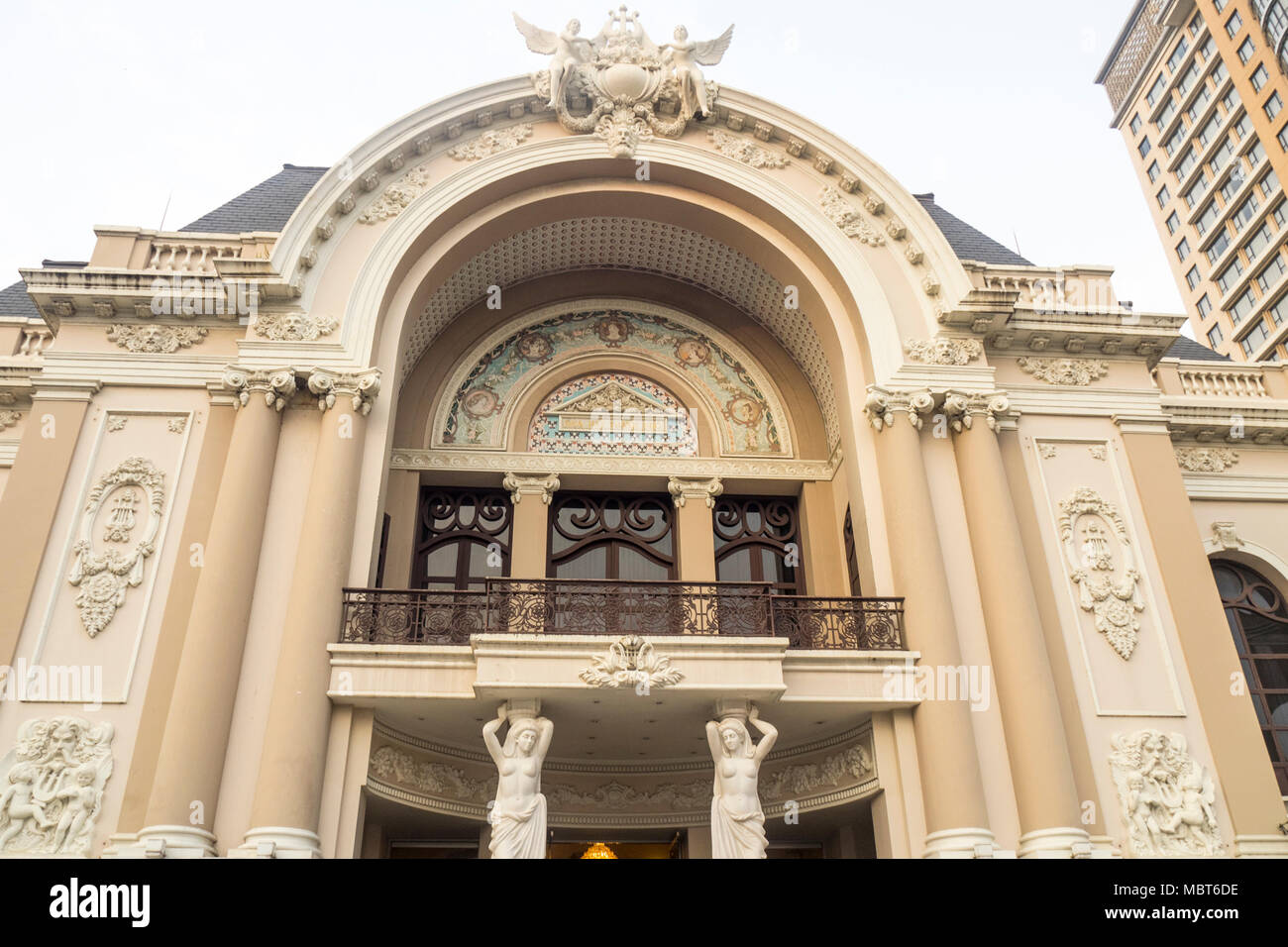 Das Beaux Arts Fassade des Stadttheater von Ho Chi Minh City oder Saigon Oper, Vietnam. Stockfoto