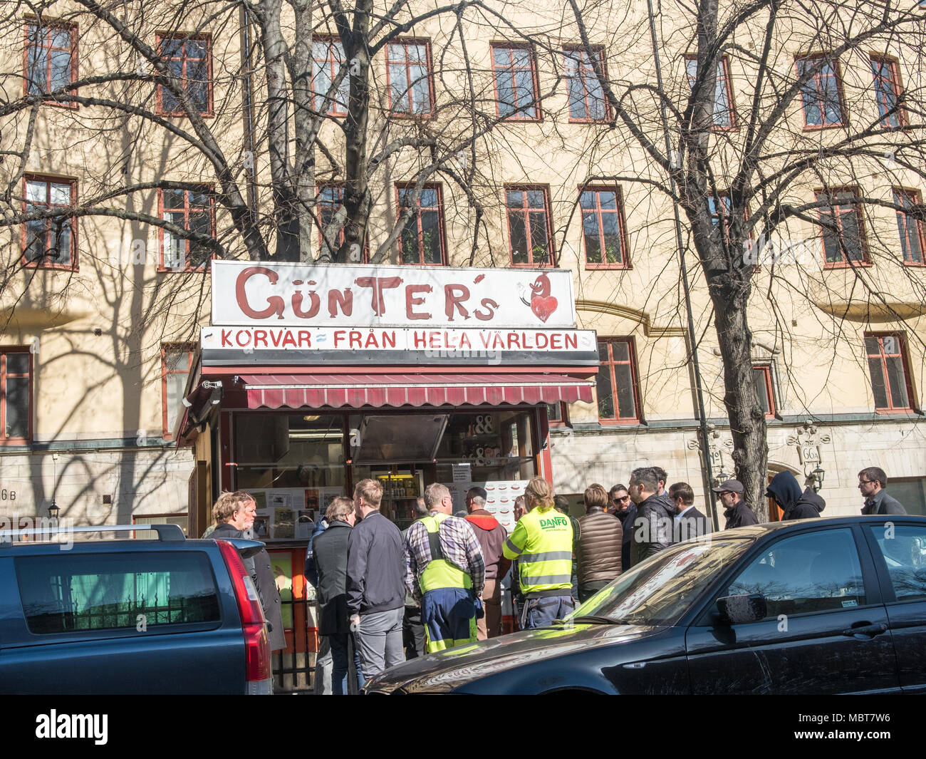 Günters einer berühmten Hot dog Kiosk in Vasastan, Stockholm von einigen behauptet, die besten Hot Dogs in Schweden zu haben, die Würstchen aus der ganzen Welt. Stockfoto