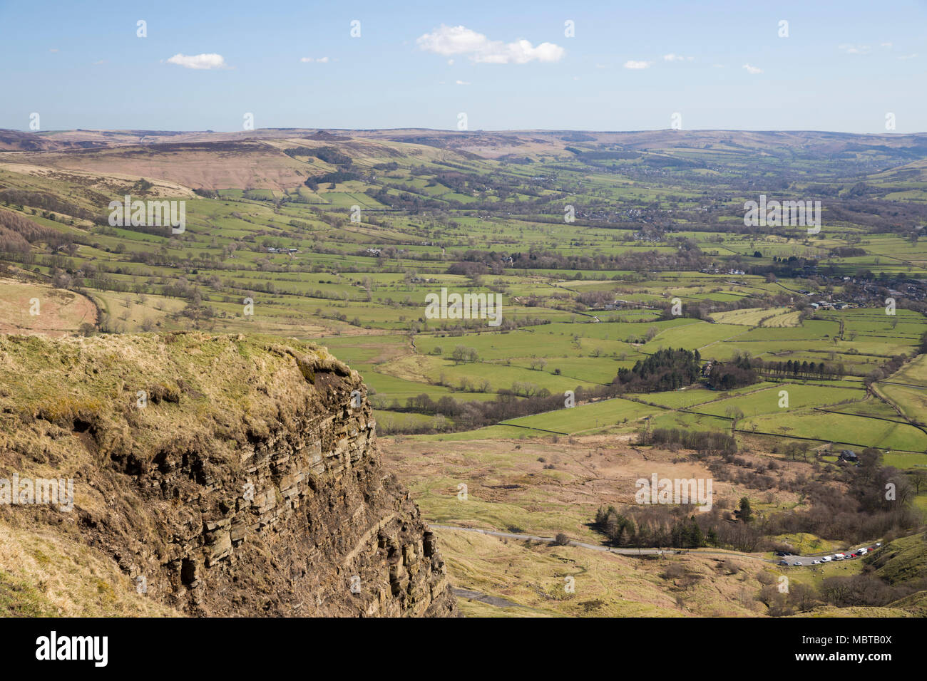 Blick über die Hoffnung Tal vom Gipfel des Mam Tor, Castleton, Nationalpark Peak District, Derbyshire, England, Vereinigtes Königreich, Europa Stockfoto