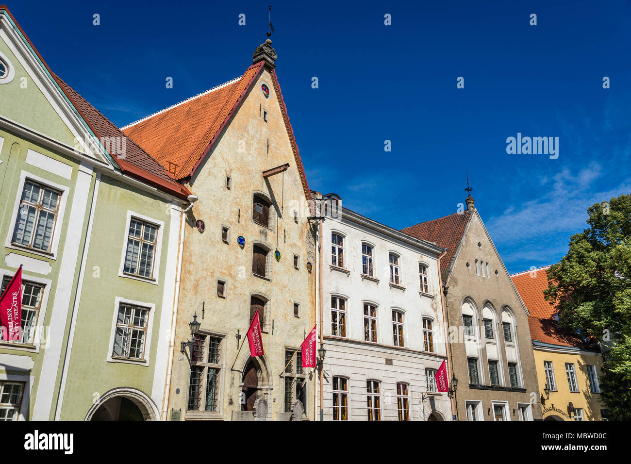 Lai, einer der wichtigsten Straßen durch Tallinn von Norden nach Süden, gesäumt von 15. Jahrhundert deutscher Handelsschiffe Häuser. Die Häuser verfügen in der Regel über Stockfoto