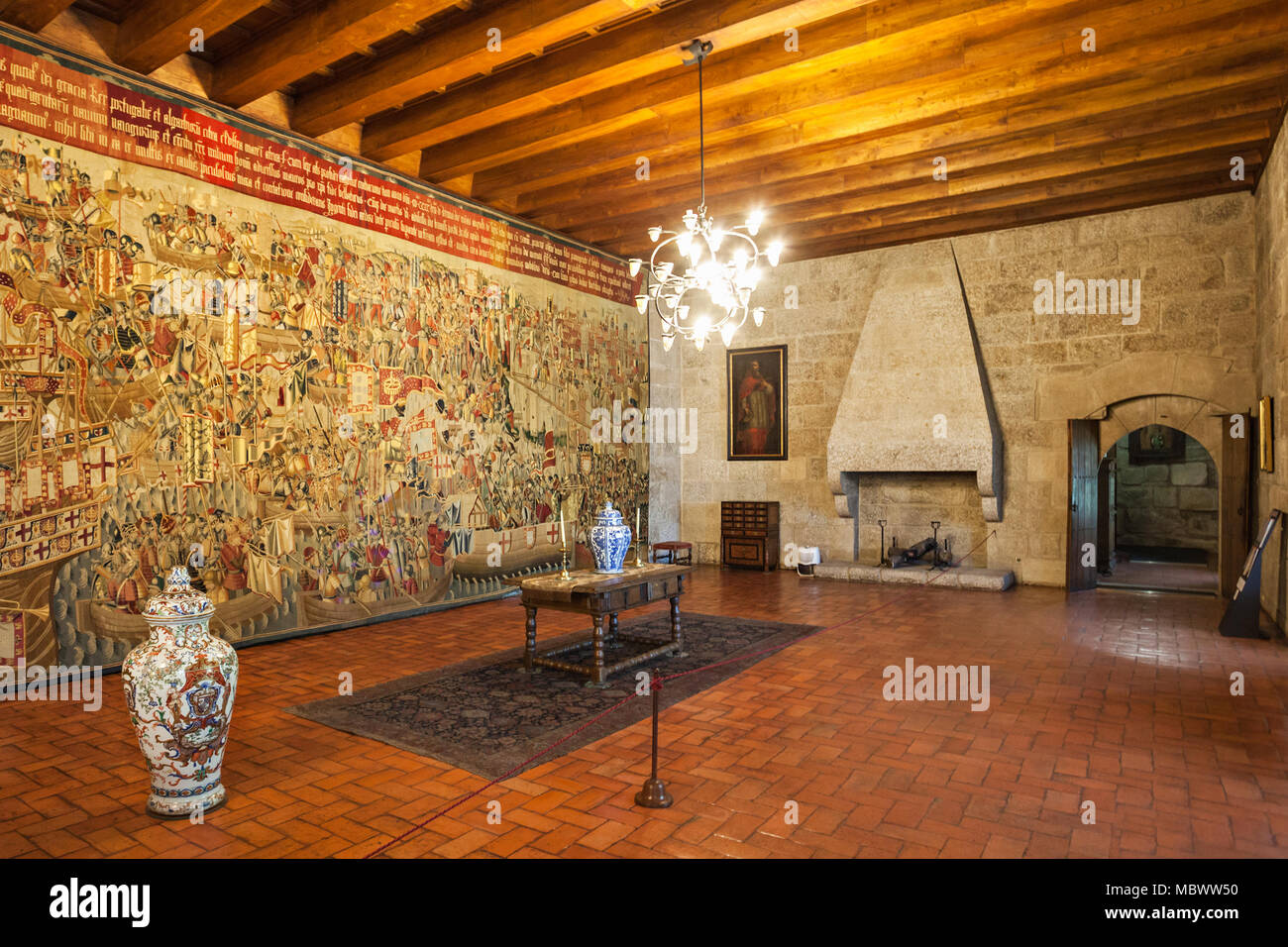 GUIMARAES, PORTUGAL - 11. Juli: Im Palast der Duques von Braganza am 11. Juli 2014 in Guimaraes, Portugal Stockfoto