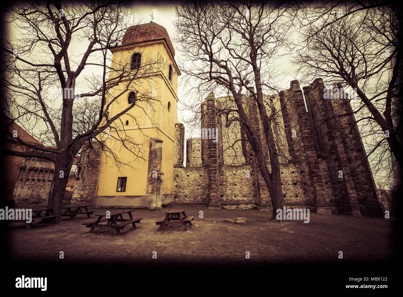 Panensky Tynec, unvollendete gotische Tempel, Kirche Stockfoto
