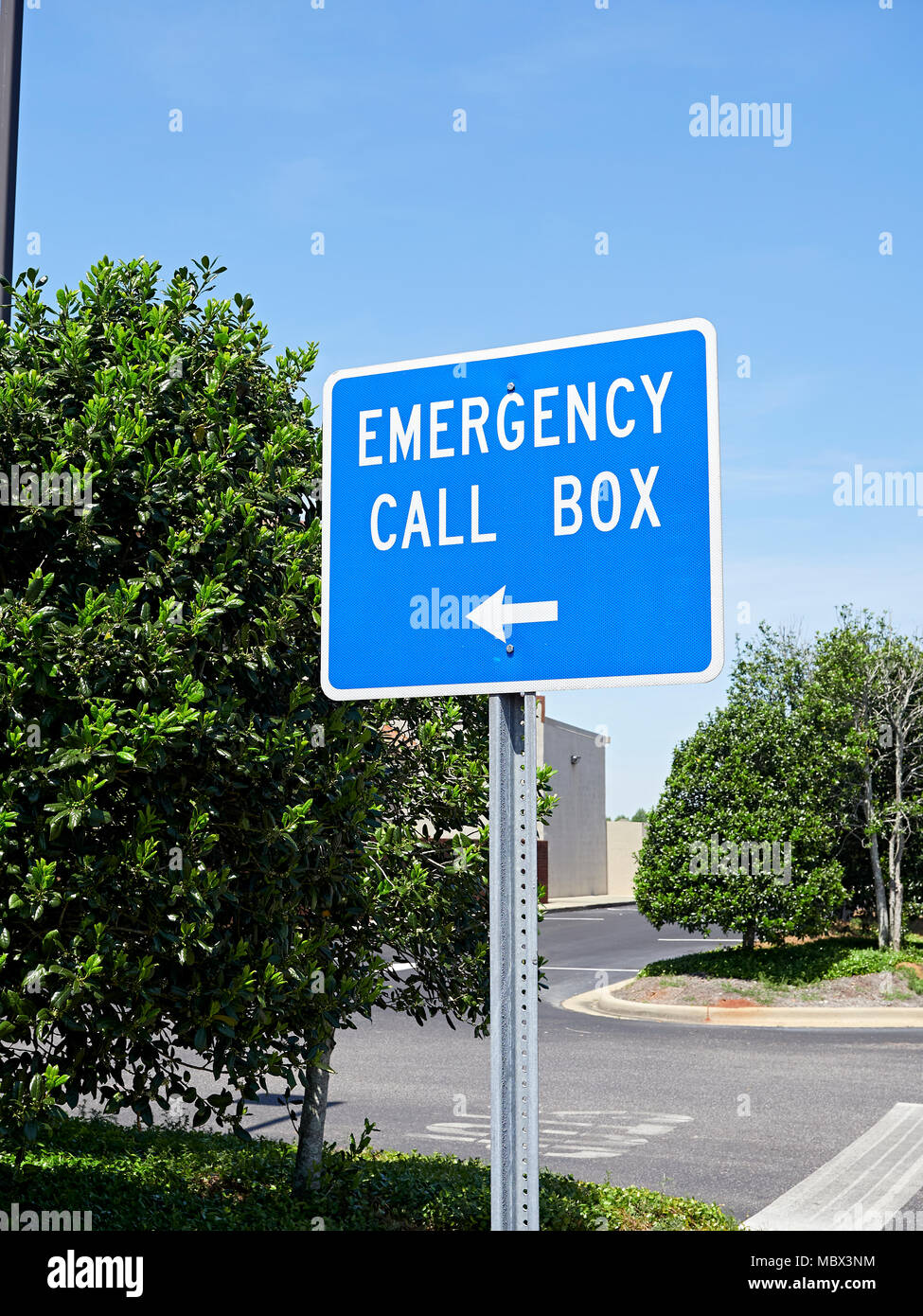 Notruf, Zeichen in Richtung einer Kommunikation, die benachrichtigt eine 911 Betreiber von Schwierigkeiten oder ein Notfall in Alabama USA zeigt. Stockfoto