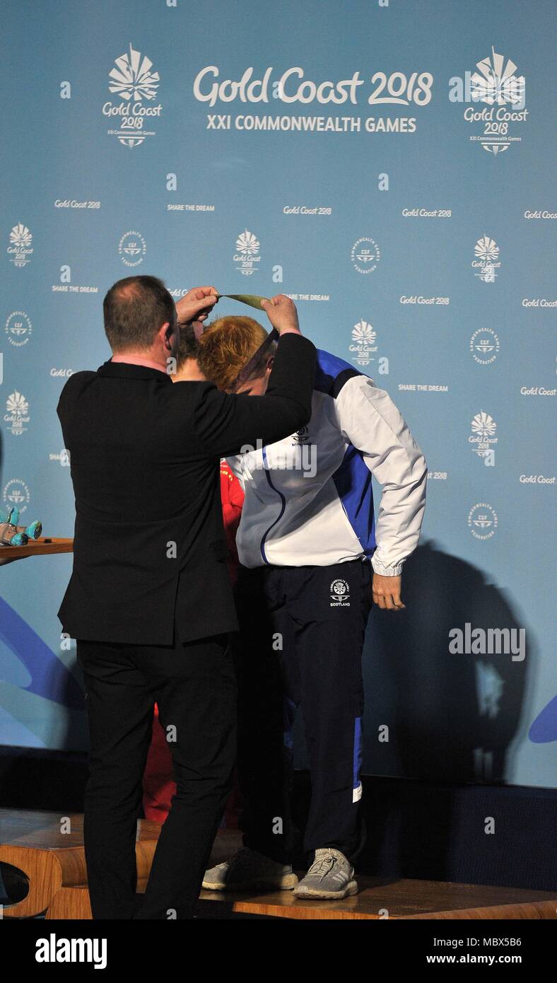 Queensland, Australien. 11. April 2018. James HEATLY (SCO) erhält seine Bronzemedaille. Tauchen. Mens 1m Sprungbrett endgültig. XXI Commonwealth Games. Oxenford Studios. Gold Coast 2018. Queensland. Australien. 11.04.2018. Credit: Sport in Bildern/Alamy leben Nachrichten Stockfoto