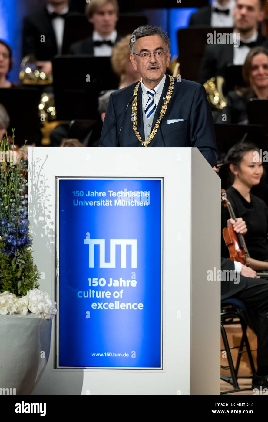 12 April 2018, Deutschland, München: Wolfgang Herrmann, Präsident der Technischen Universität München (TUM), spricht in einer Zeremonie die TUM feiert 150-jähriges Bestehen. König Ludwig II. gegründet der Polytechnischen Schule München am 12. April 1868. Foto: Sven Hoppe/dpa Stockfoto