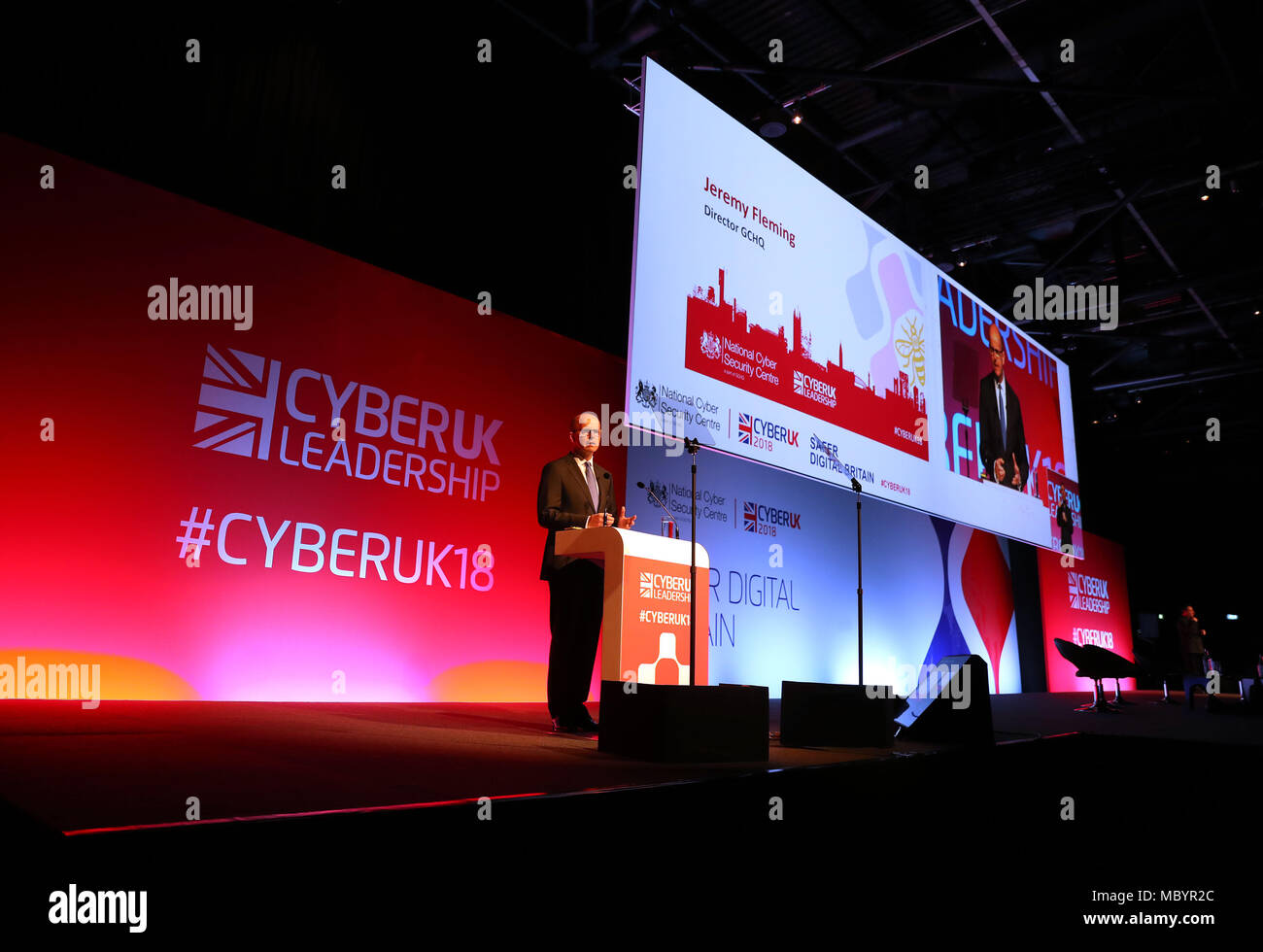 Jeremy Fleming, der Direktor des GCHQ Adressen der Cyber UK Konferenz veranstaltet von der National Cyber Security Center an der Manchester Central Convention Complex. Stockfoto