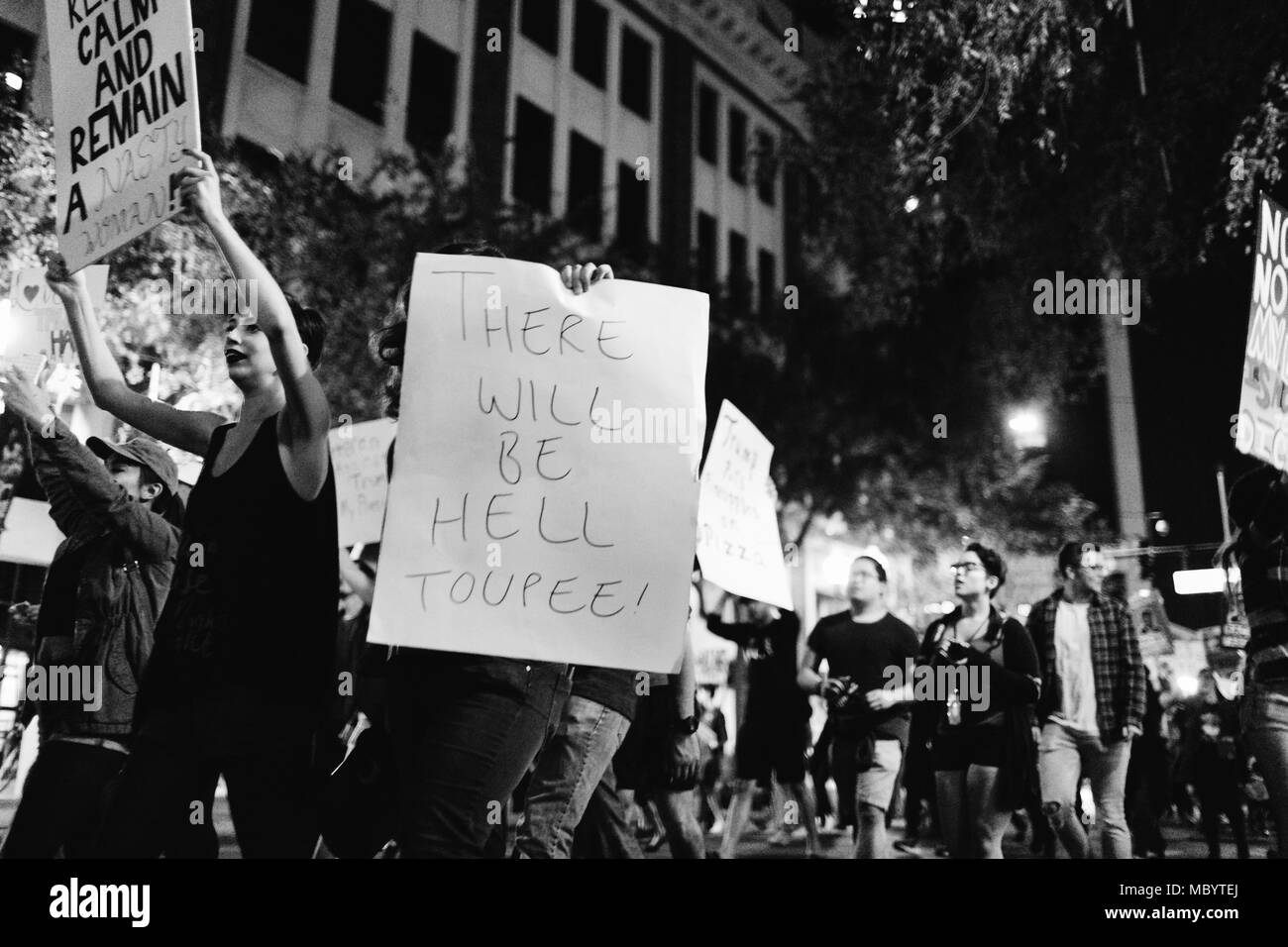 Anti-Trump friedlichen Protest in der Innenstadt von Orlando (2016). Stockfoto