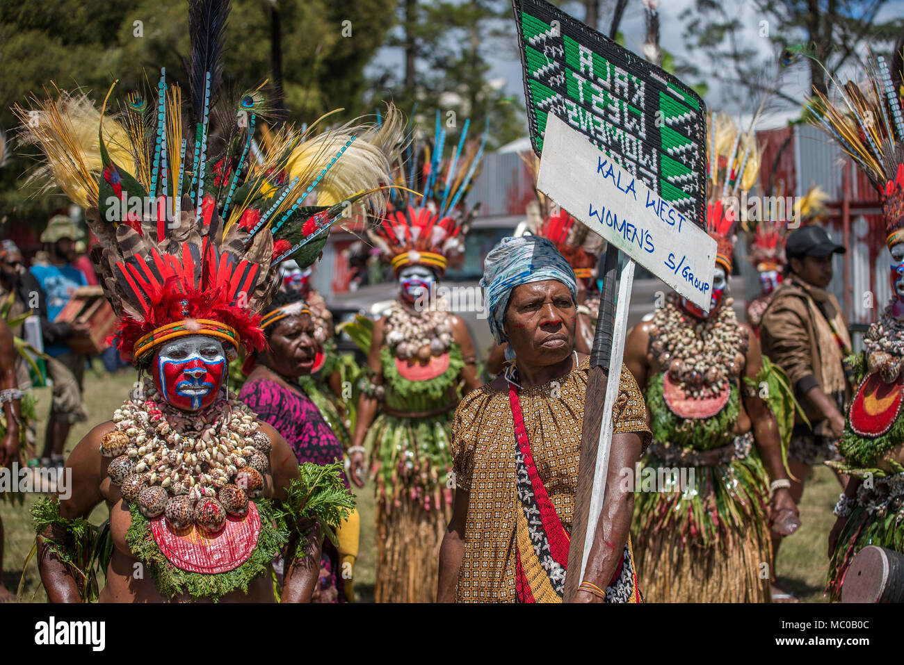 Frauen mit kinderschminken von Kala West Gruppe paradieren, Mount Hagen Show, Papua-Neuguinea Stockfoto