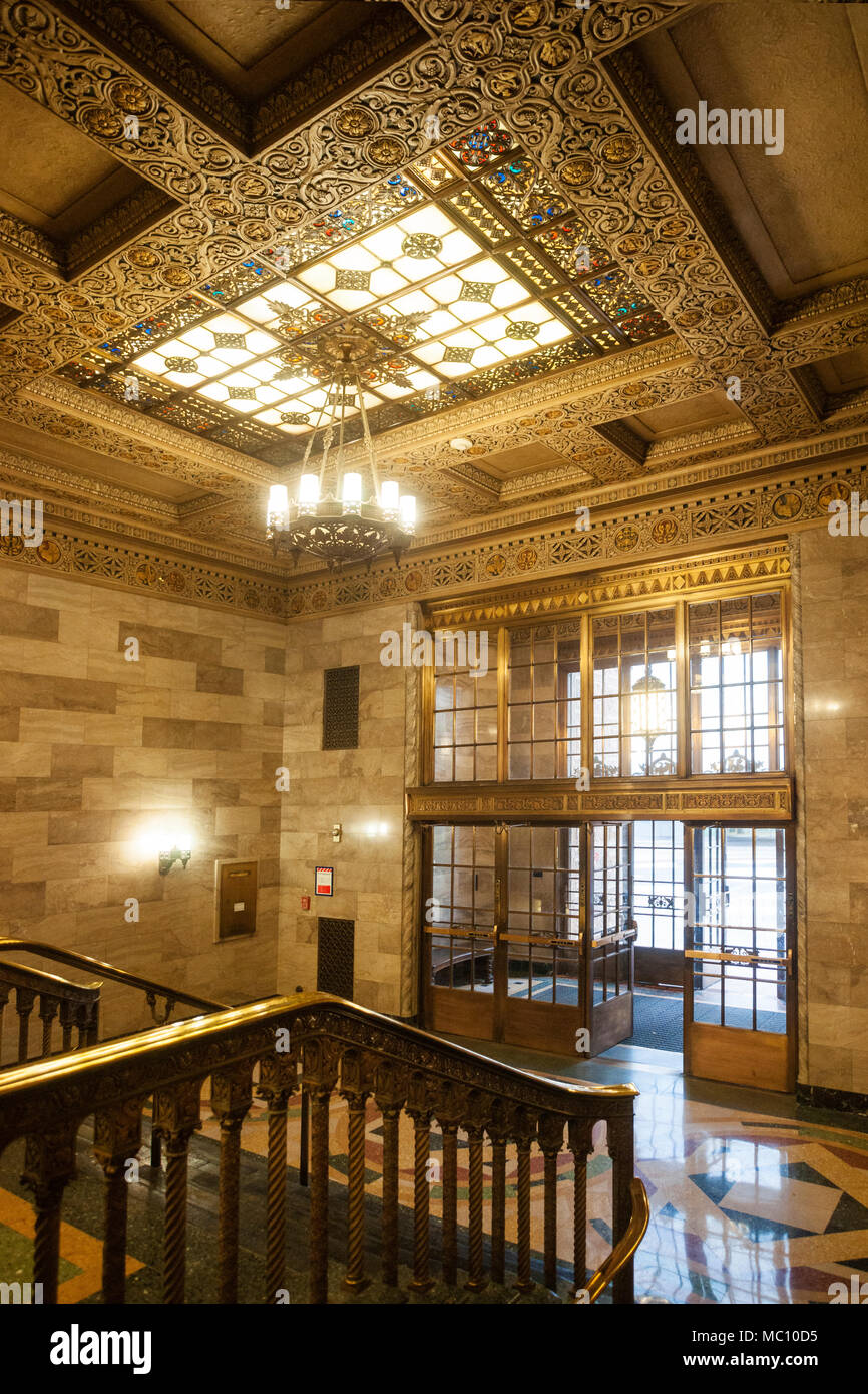 Rochester, Minnesota, USA - Eingangshalle des Plummer Building, dem Wahrzeichen der berühmten Mayo Clinic, das 1928 eröffnet wurde. Stockfoto