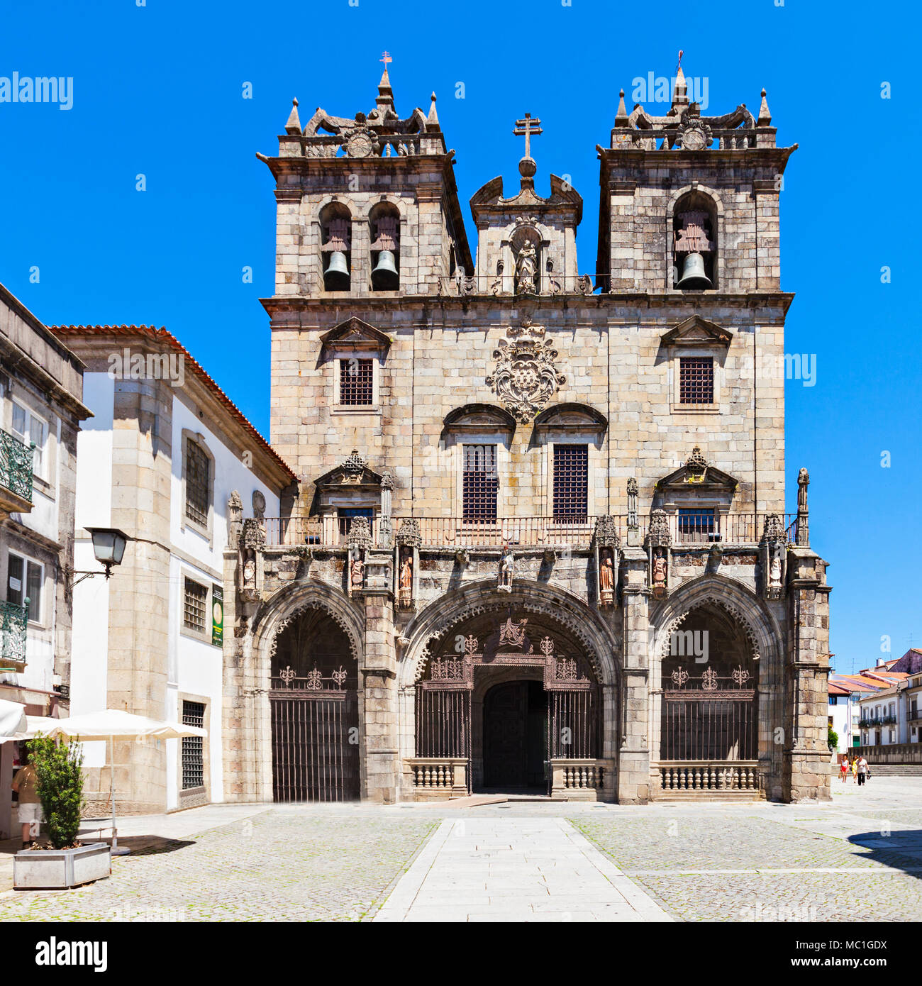 BRAGA, PORTUGAL - 11. Juli: Die Kathedrale von Braga (Se de Braga) ist eine der wichtigsten Sehenswürdigkeiten in Braga, Portugal am 11. Juli 2014 in Braga, P Stockfoto