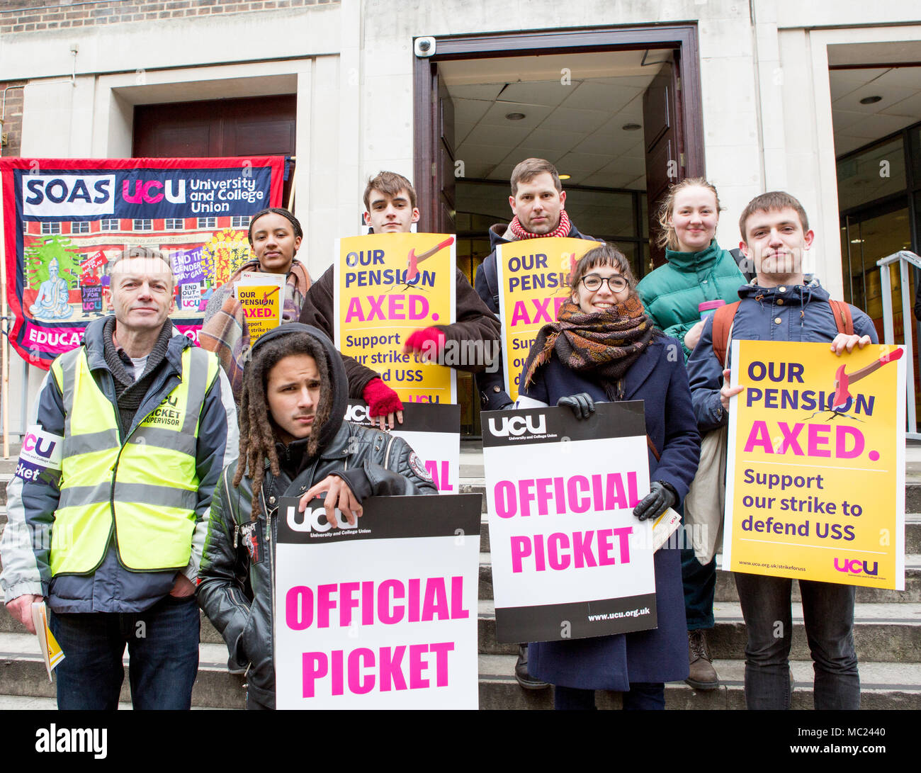 London Großbritannien 22nd Feb 2018 UCU-Streikposten außerhalb von SOAS während des Lehrerstreiks über Renten. Stockfoto