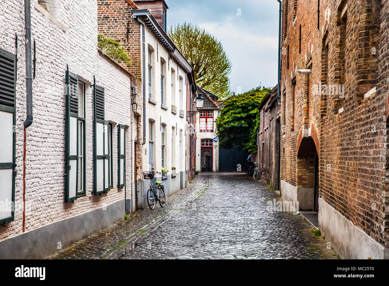 Ruhigen Innenhof in Brügge Stockfoto