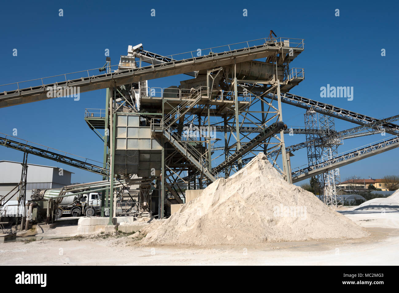 Kies factory Strukturen und Details Stockfoto