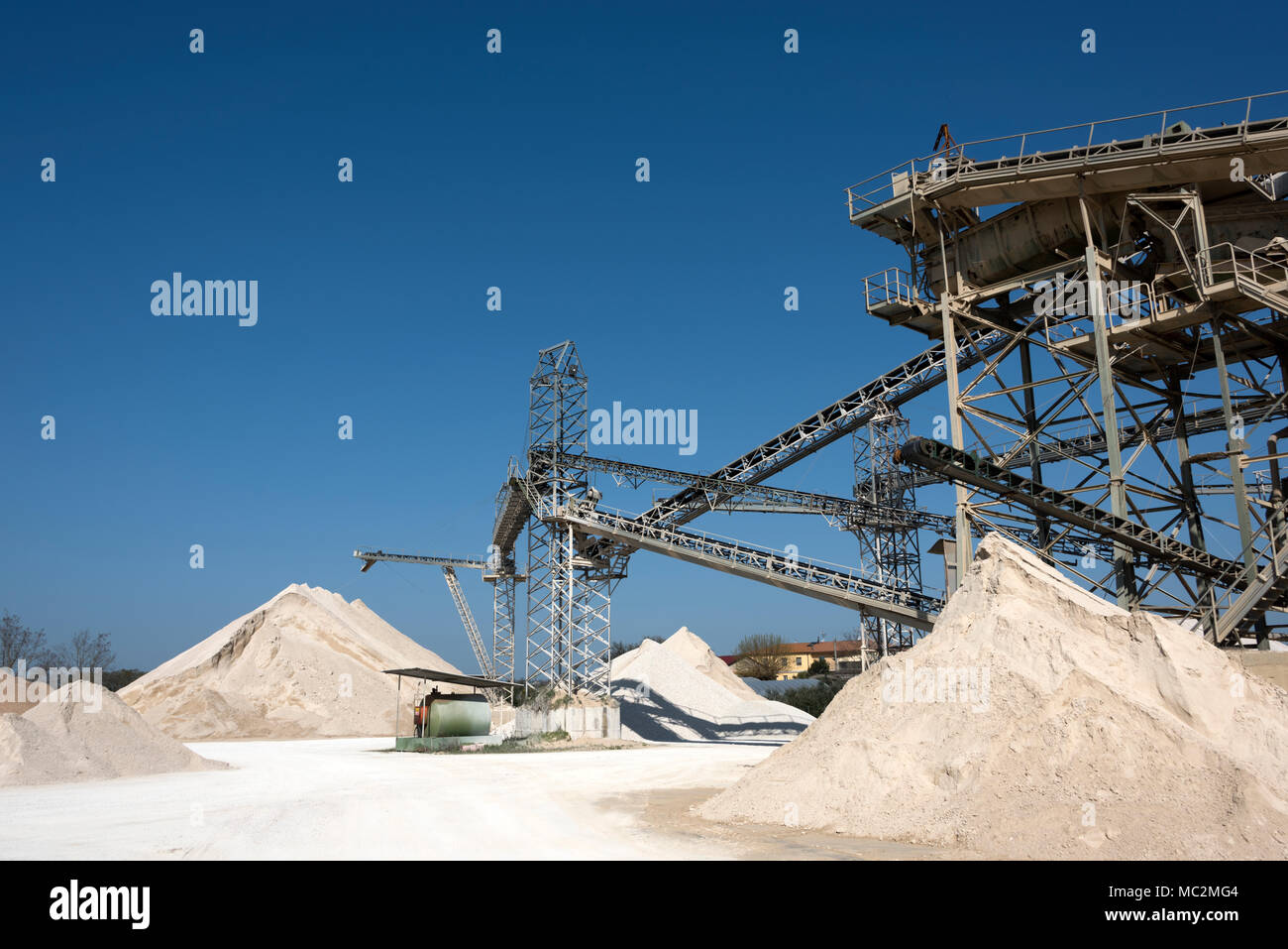 Kies factory Strukturen und Details Stockfoto