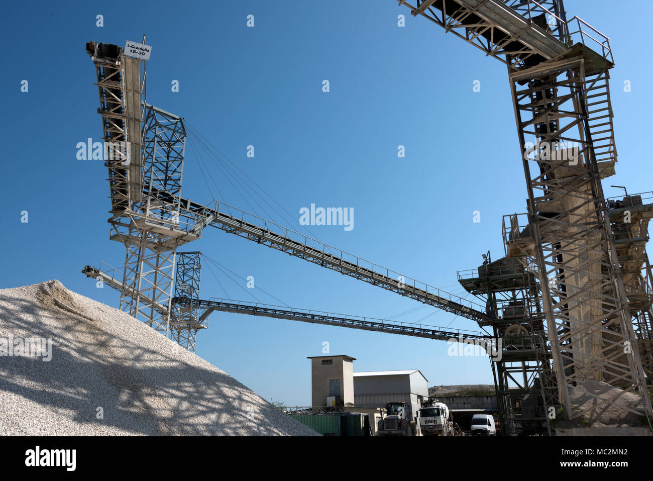 Kies factory Strukturen und Details Stockfoto