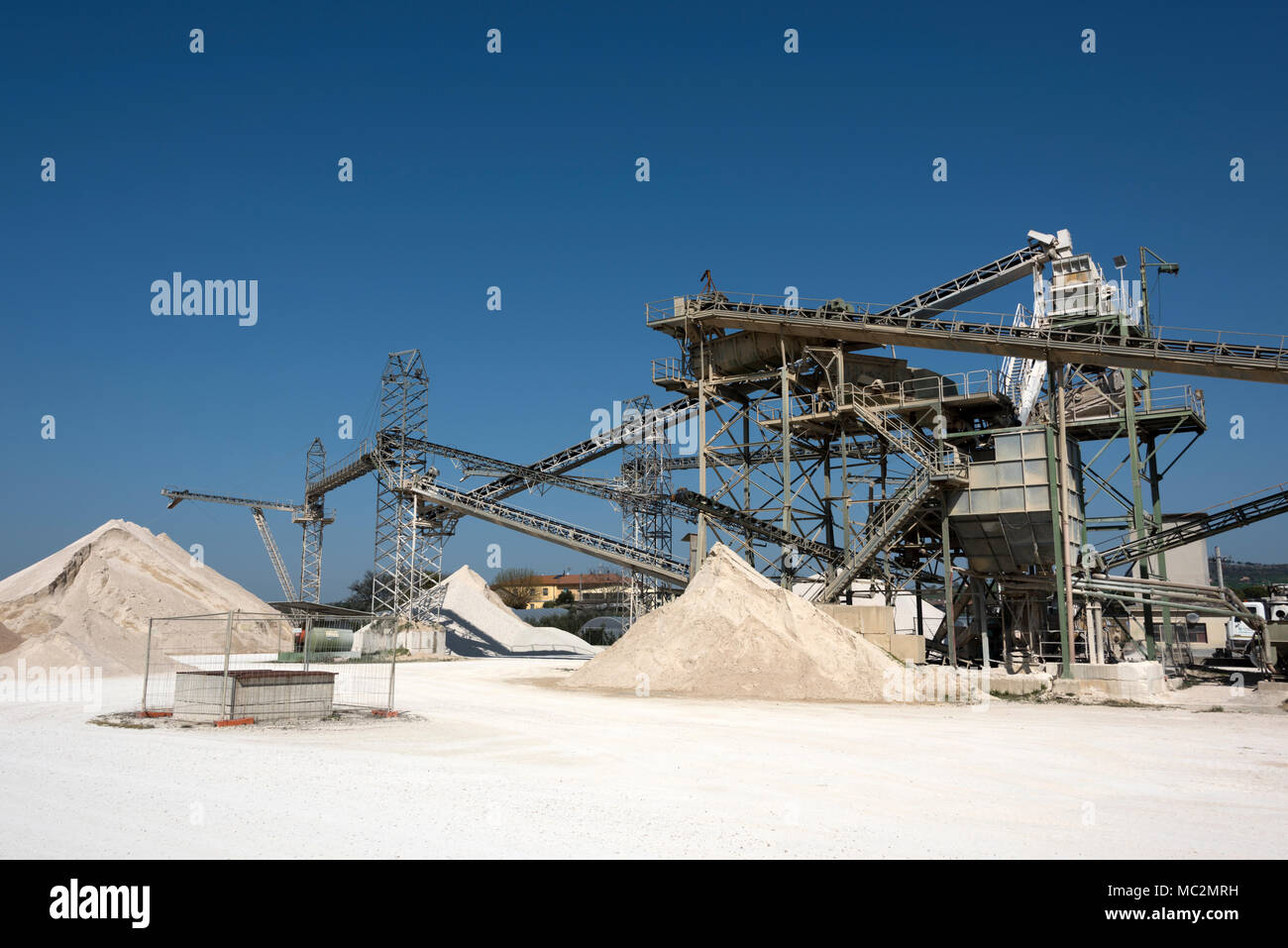 Kies factory Strukturen und Details Stockfoto