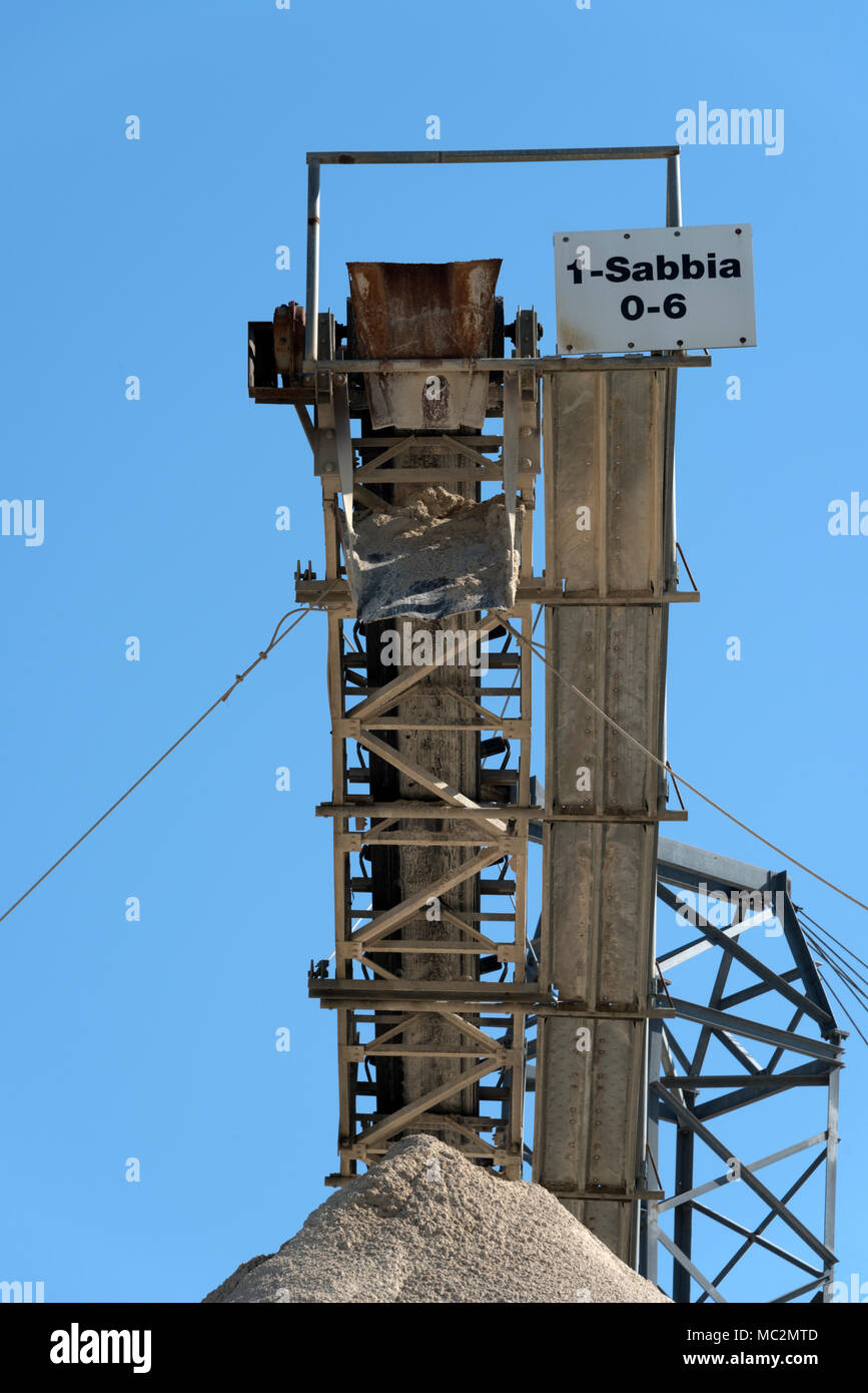 Kies factory Strukturen und Details Stockfoto