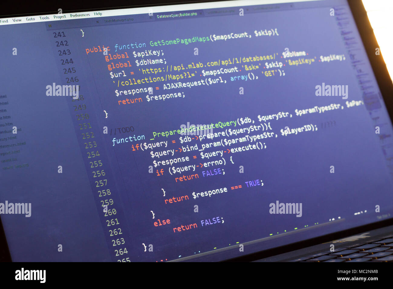 PHP-Code. Computer Quellcode. Abstrakte Bild der Web Developer. Die digitale Technologie moderne Hintergrund. Code wird von mysel erstellt Stockfoto