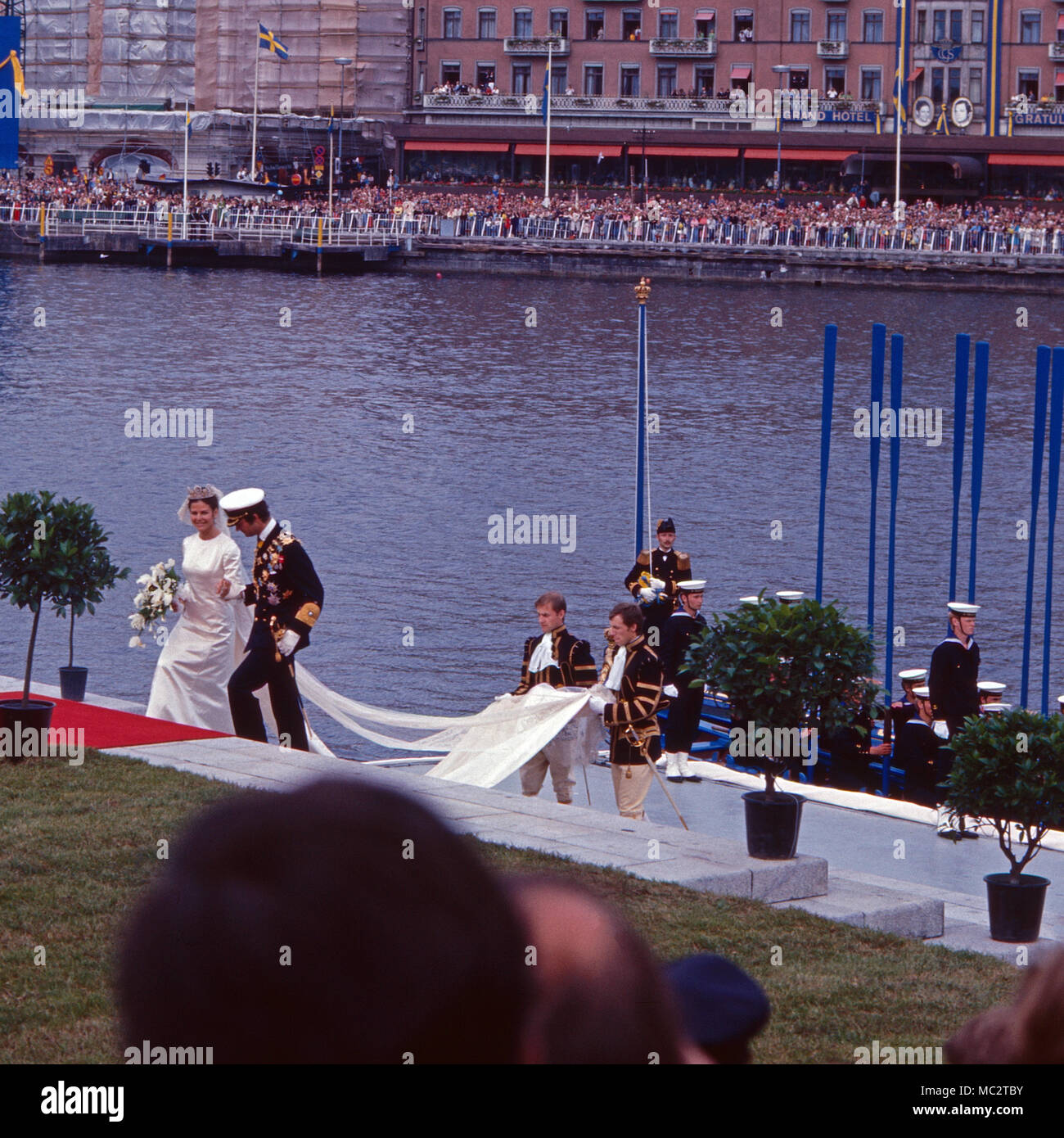 K nig Carl XVI Gustaf Von Schweden Bei Der Hochzeit Mit Silvia k-nig-carl-xvi-gustaf-von-schweden-bei-der-hochzeit-mit-silvia