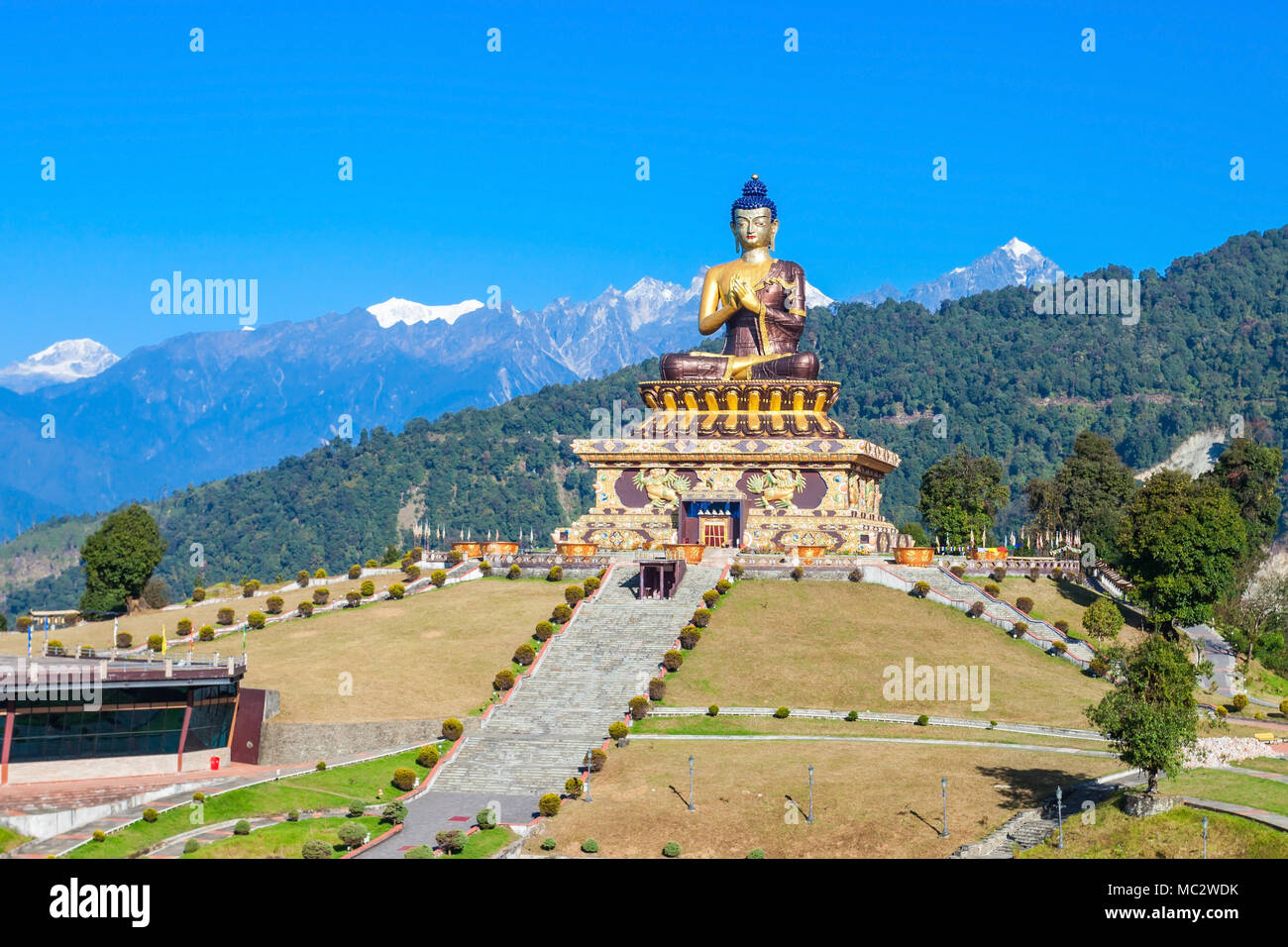 Der Buddha Park von Ravangla ist auf dem Weg zur Ralong Kloster am Fuße des Maenam Wildlife Sanctuary in Sikkim, Indien Stockfoto