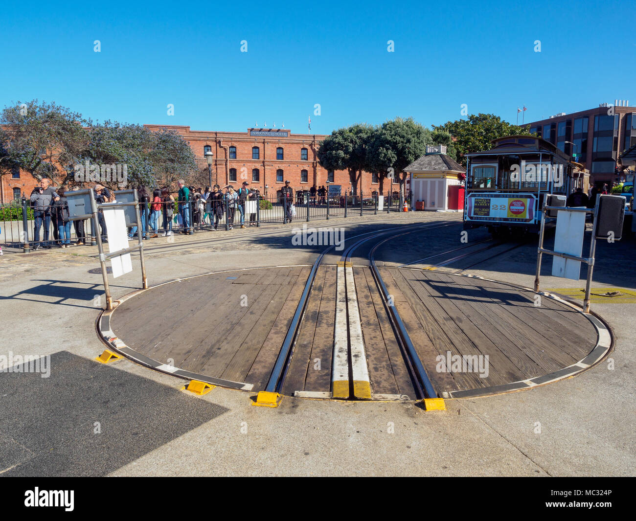 San Francisco, Kalifornien - Feb 17, 2018: Die berühmten Cable Car in San Francisco. Es ist die älteste Mechanische öffentliche Verkehrsmittel in San Francisco, die ich Stockfoto