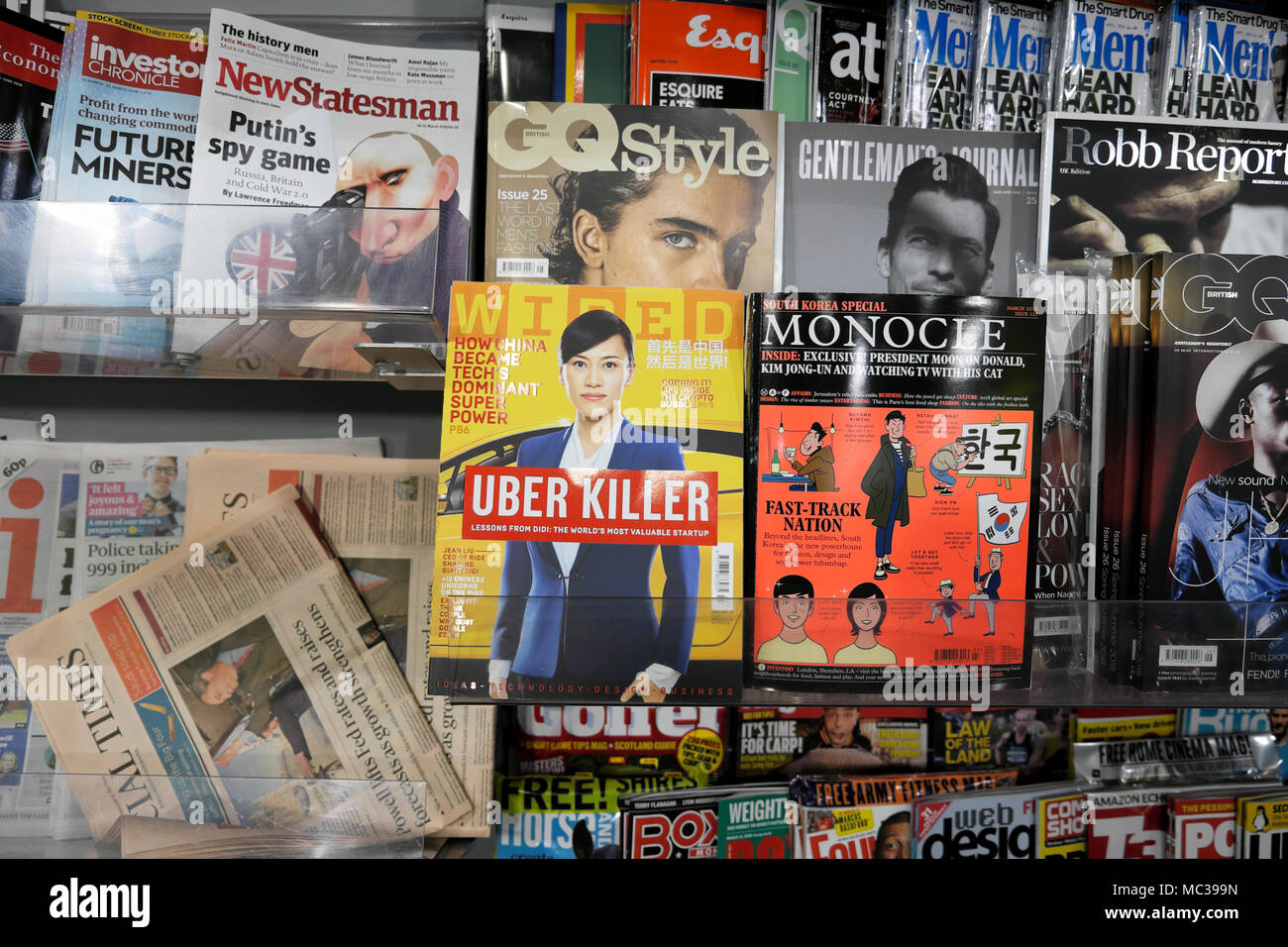 ' UBER Mörder" Schlagzeile März 2018 auf dem Cover des Magazins Wired auf Zeitschriften Regal im Zeitungsladen London UK KATHY DEWITT Stockfoto