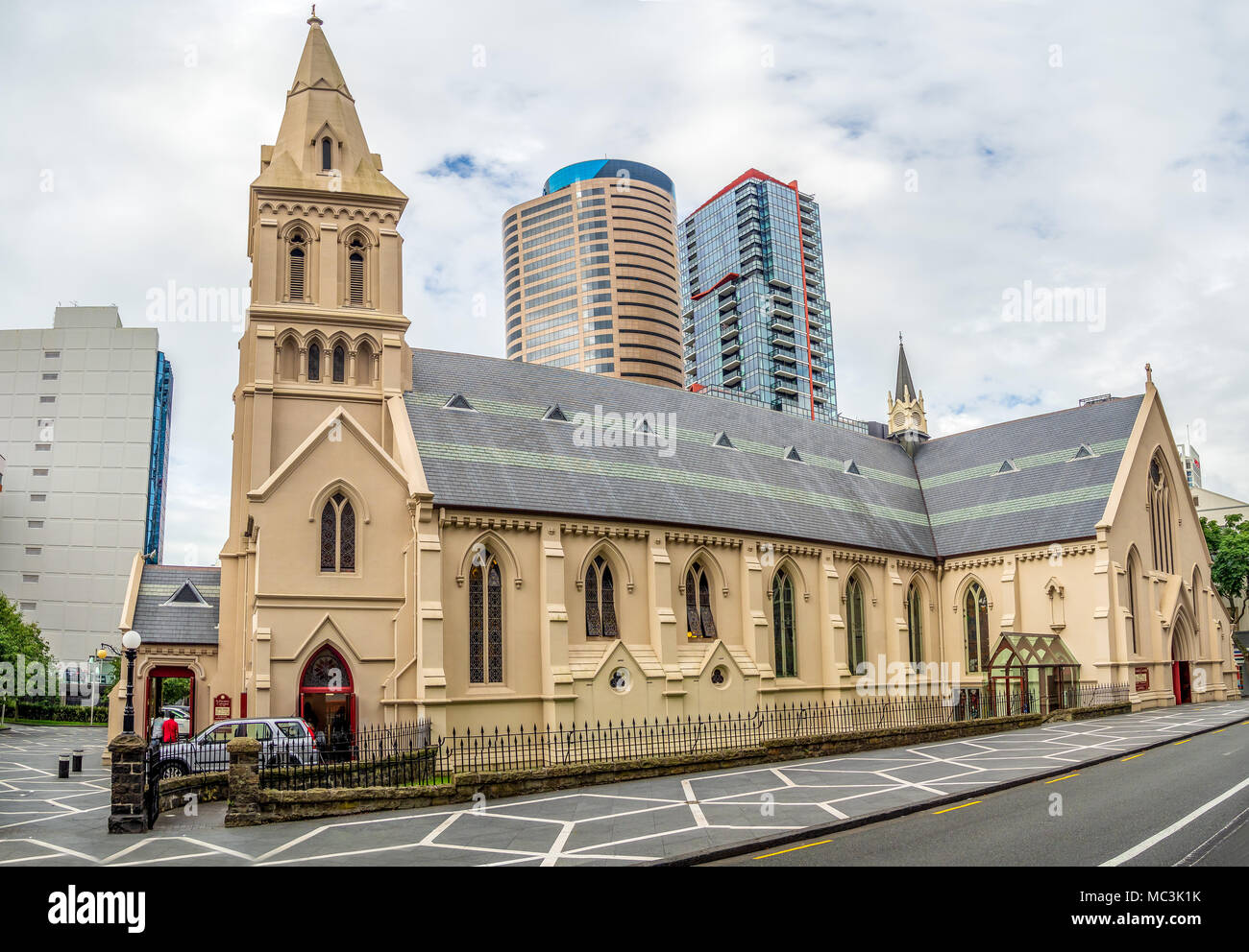 Stattliche, full-service Katholische Kirche verfügt über eine reich verzierte Design mit vielen Glasmalerei Central Business District, Auckland, Neuseeland Stockfoto