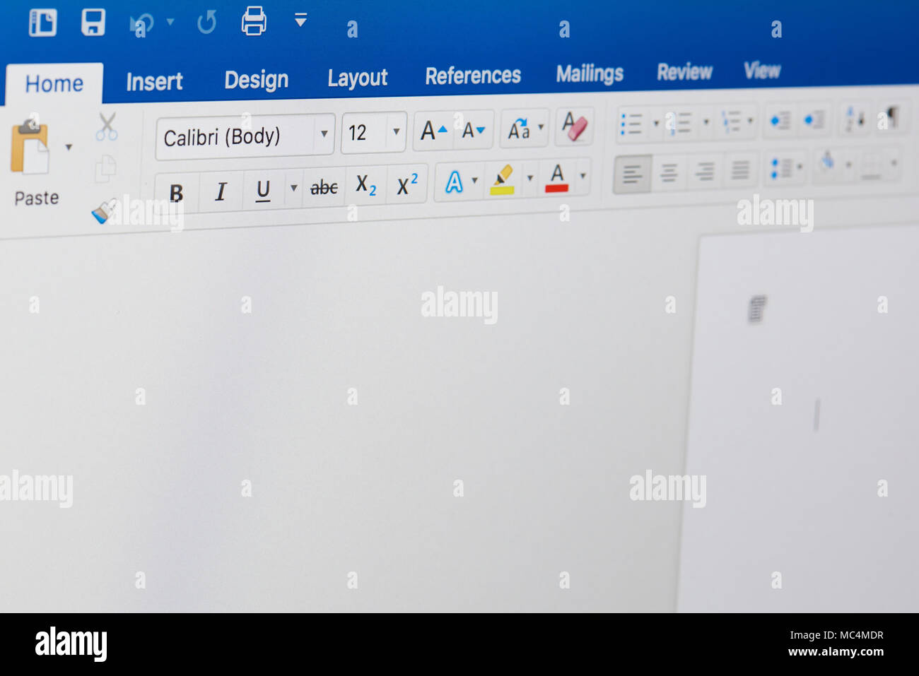 New York, USA - 12. April 2018: Arbeiten mit Microsoft Office Anwendung auf Laptop Nahaufnahme der Anzeige Stockfoto