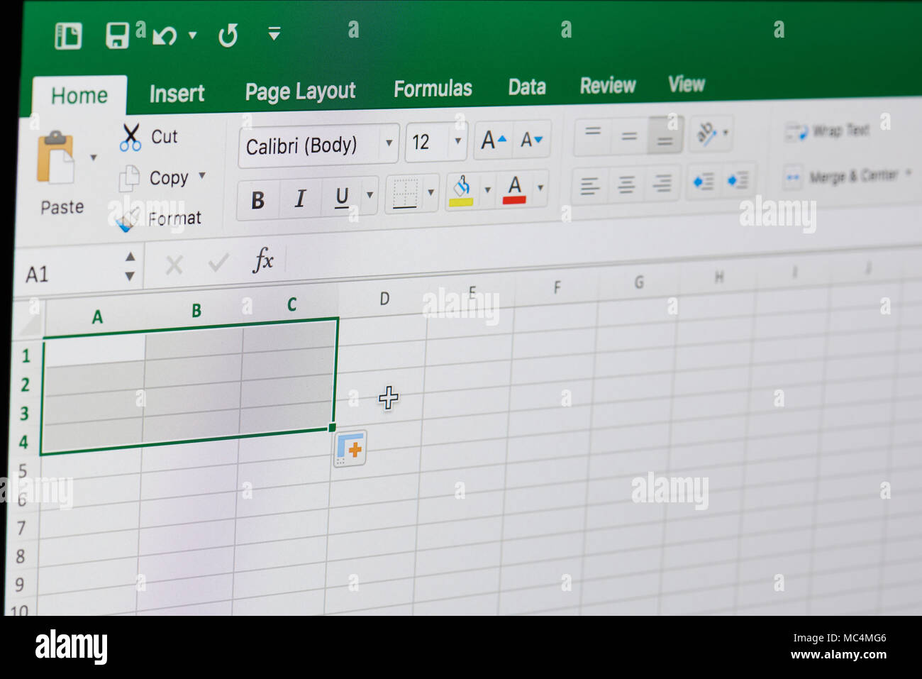 New York, USA - 12. April 2018: Microsoft Office Excel Menü Anwendung auf Computer Nahaufnahme der Anzeige Stockfoto