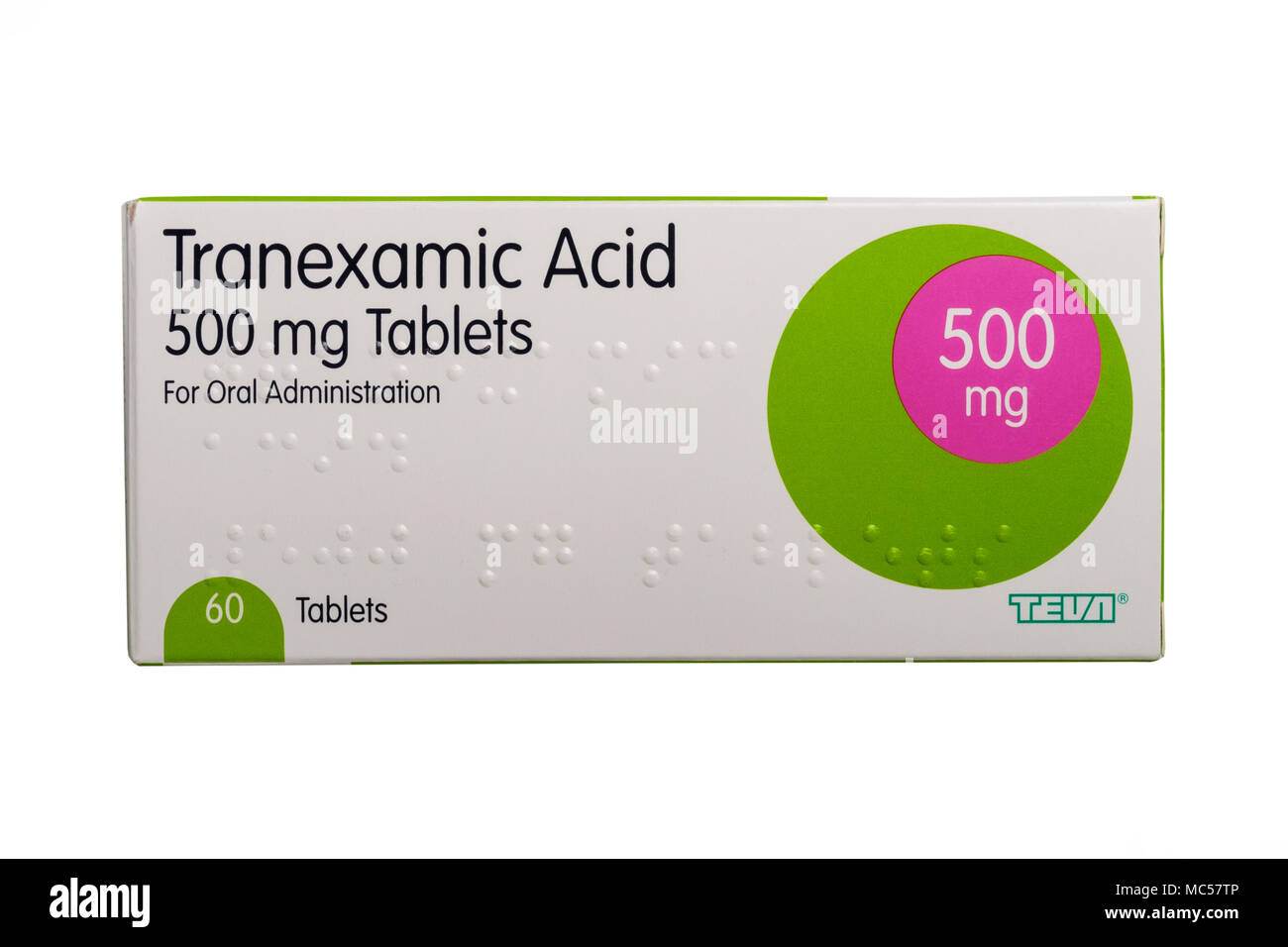 Eine Box mit Tranexamsäure 500 mg Tabletten auf weißem Hintergrund Stockfoto