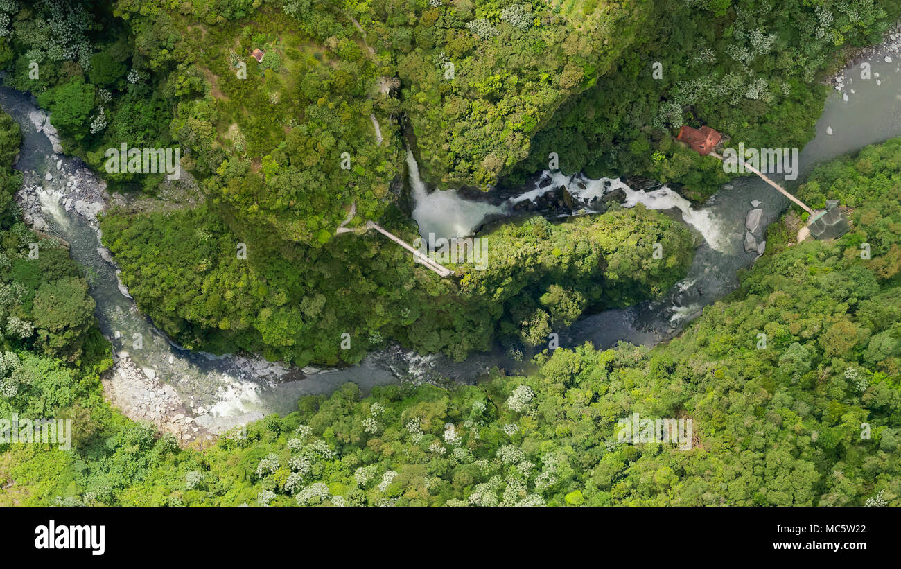 Antenne Karte von Pailon Del Diablo Wasserfall Komplexe beliebte touristische Destination in Banos De Agua Santa Ecuador Stockfoto