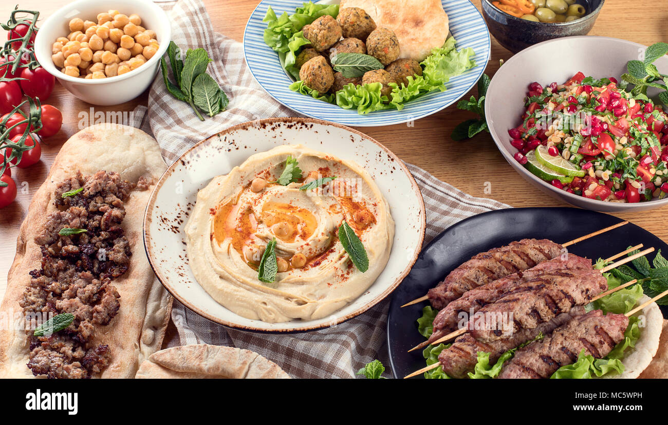 Libanesische Küche. Im Nahen und Mittleren Osten traditionelle Küche. Ansicht von oben Stockfoto