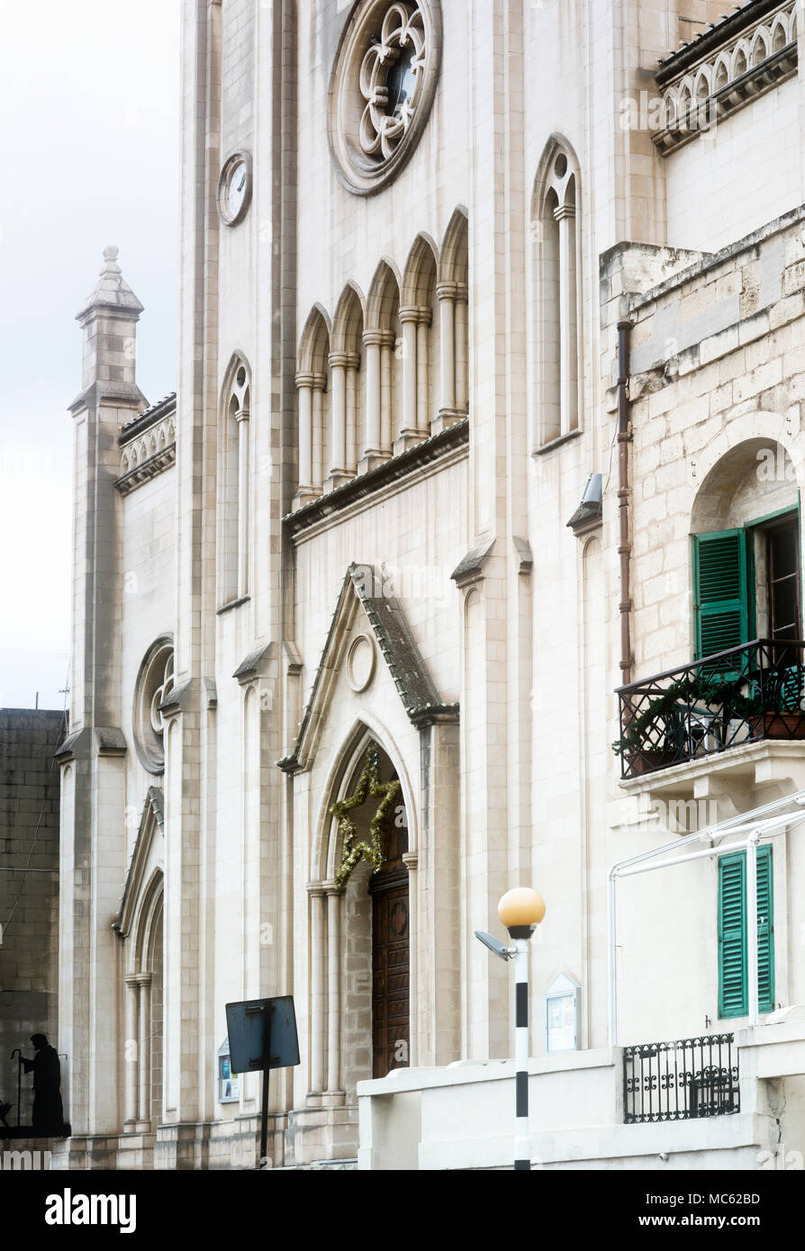 Die neugotische Pfarrkirche Karmeliten, St Julian's, Malta Stockfoto