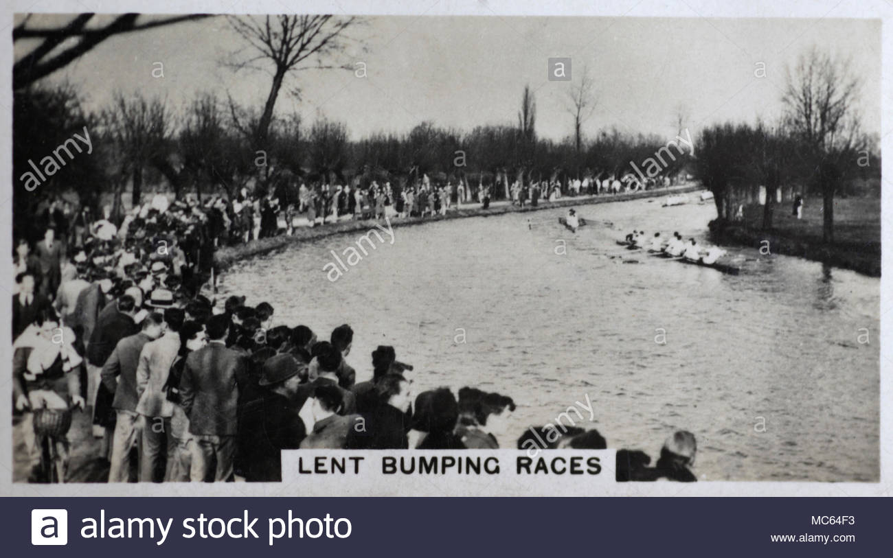 Die fastenzeit Bumping Rennen - der Universität Cambridge Rudern Vereine - Zu sehen ist hier Clare College 2 bumping Downing College 1 von 1932 Stockfoto