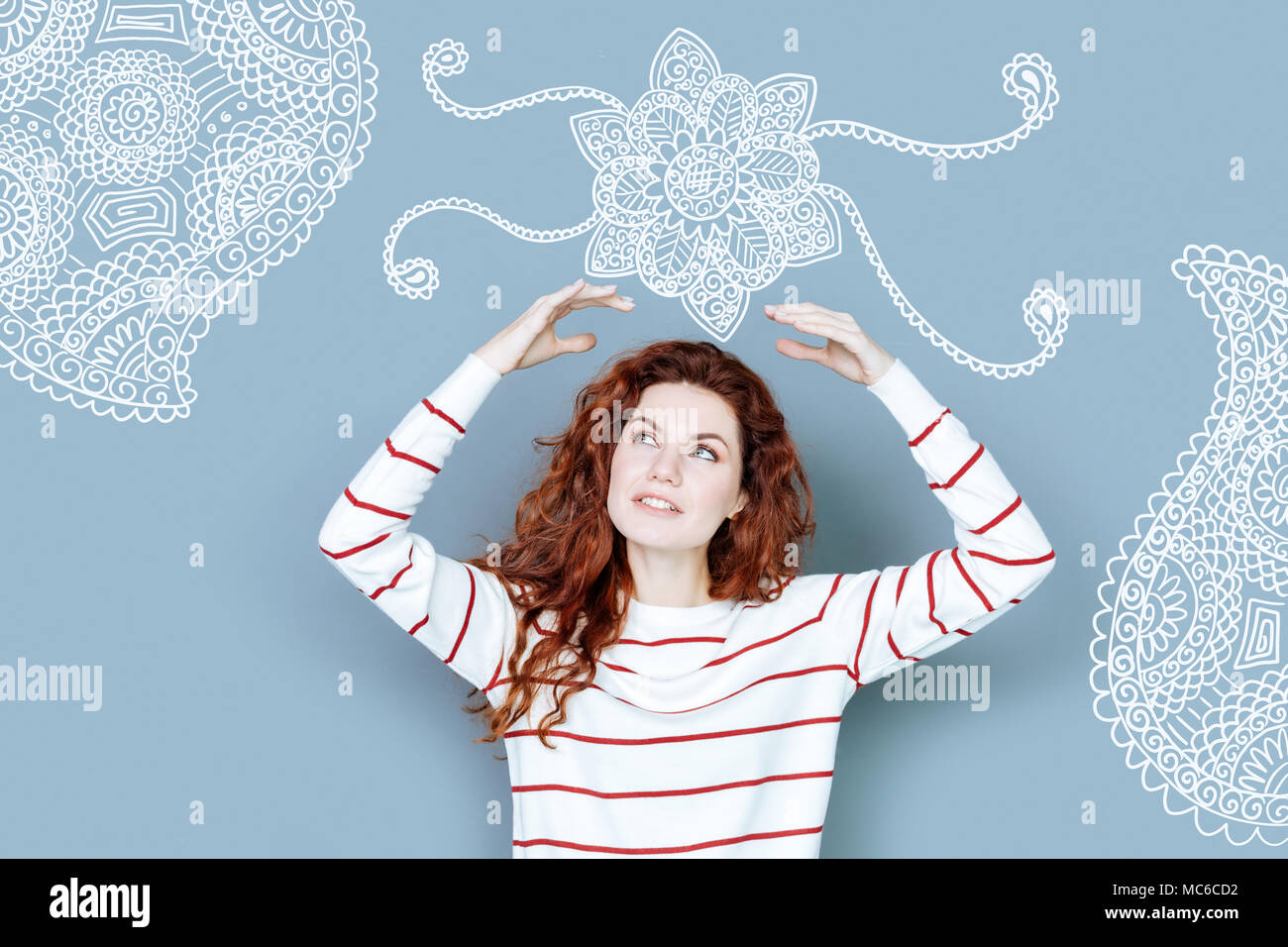 Schöne Ballerina, ihr beim Tanzen Stockfoto