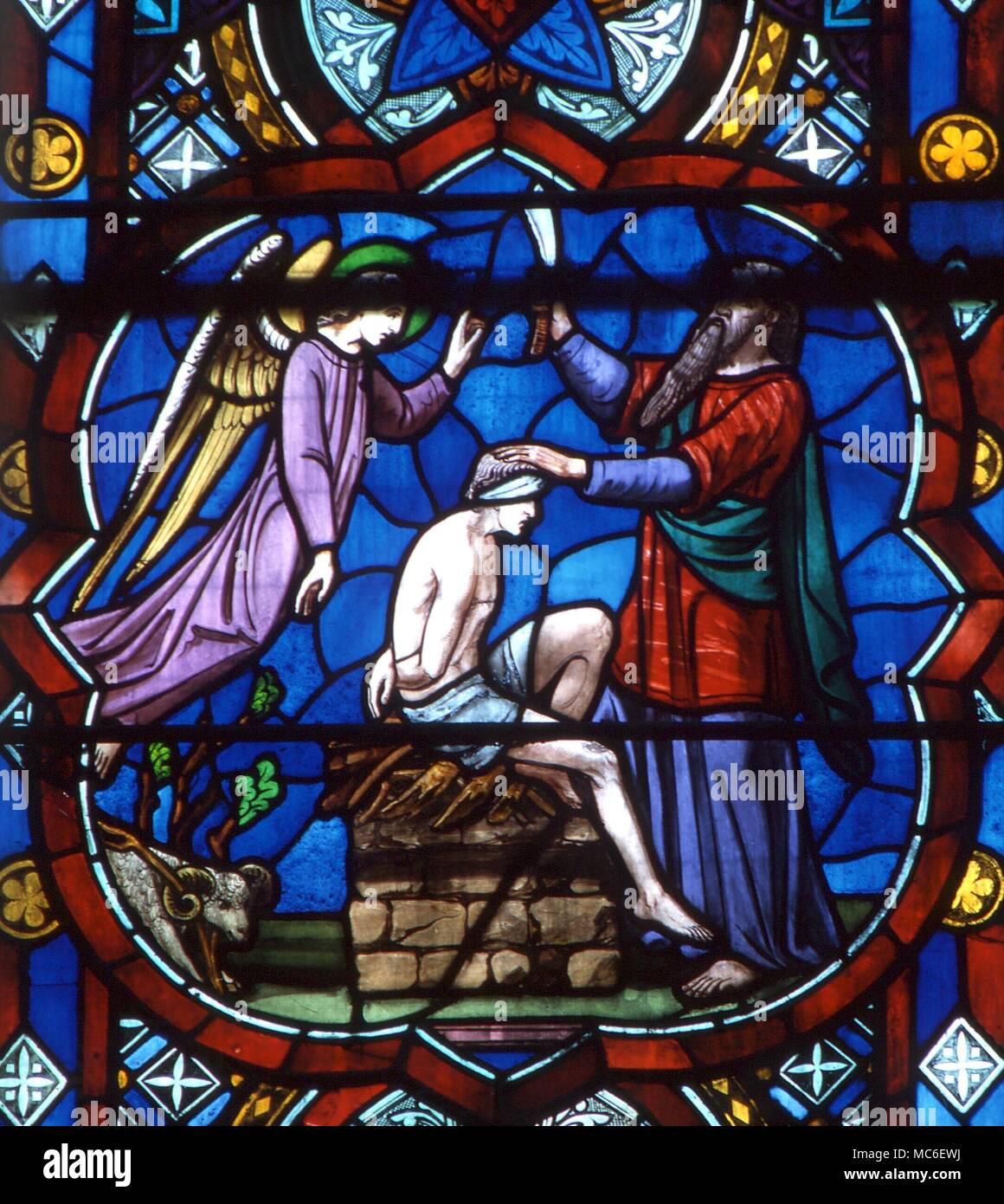 Engel - Opferung Isaaks. Die Opferung Isaaks, durch den Engel gestoppt werden. Glasmalerei (19. Jahrhundert) von Lincoln Cathedral Stockfoto