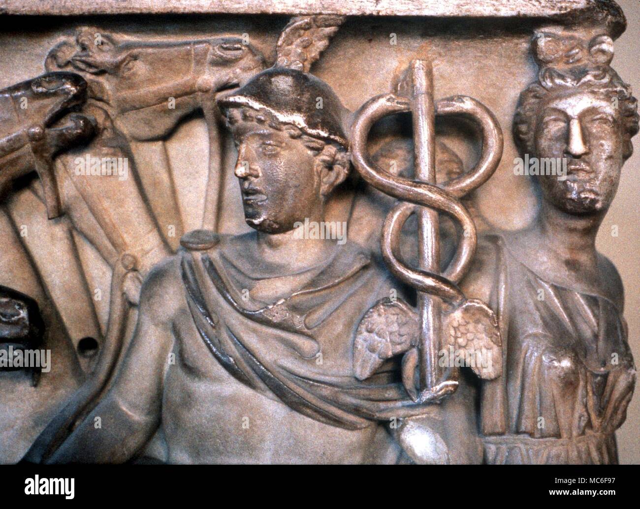 Planeten Merkur Merkur und seine Caduceus, als psychopomp - Vom 2. Jahrhundert N.CHR. römische Skulpturen Grab, jetzt in den Uffizien, Florenz Stockfoto