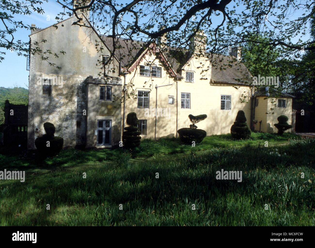 HAUNTINGS Littledean Hall, Haus der Lords Dean, älteste bewohnte Haus in Großbritannien, sagte, zu 11 Geister, einschließlich der schwarze Junge haben, Dame in Gelb, phantom Coach, weißen Mönch, etc. Stockfoto