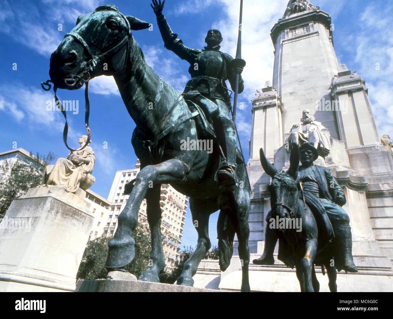 Tiere Pferd und Esel der Cervantes Statue auf dem Hauptplatz von Madrid, zur Veranschaulichung