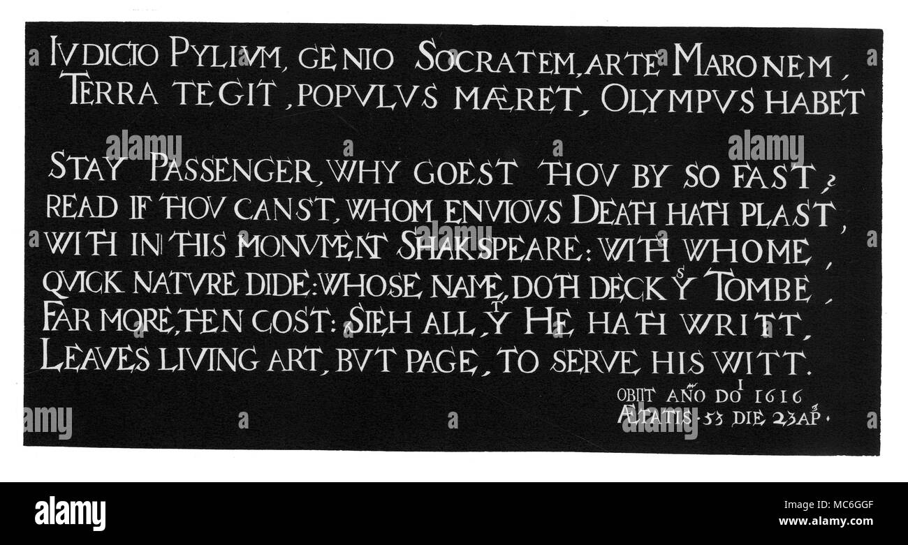 SHAKESPEARE - Denkmal Telefax Kopie der Linien auf dem rechteckigen Tisch unter Shakespeares Büste eingraviert, auf der Gedenkstätte in Stratford-upon-Avon Pfarrkirche. Die Urheberschaft ist unbekannt, aber es muss auf das Denkmal mit der Erlaubnis des Shakespeare's älteste Tochter, die das Denkmal finanziert worden sind. Das Denkmal wurde in situ von 1623. Stockfoto