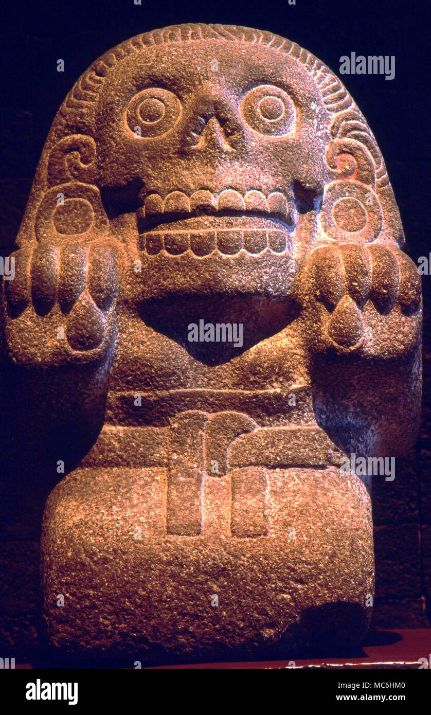 Mexikanischen Mythologie. Aztec Statue von Vergöttert Frau, die in der Geburt starb. Die nationalen Anthropologischen Museum. Mexiko Stadt. Stockfoto