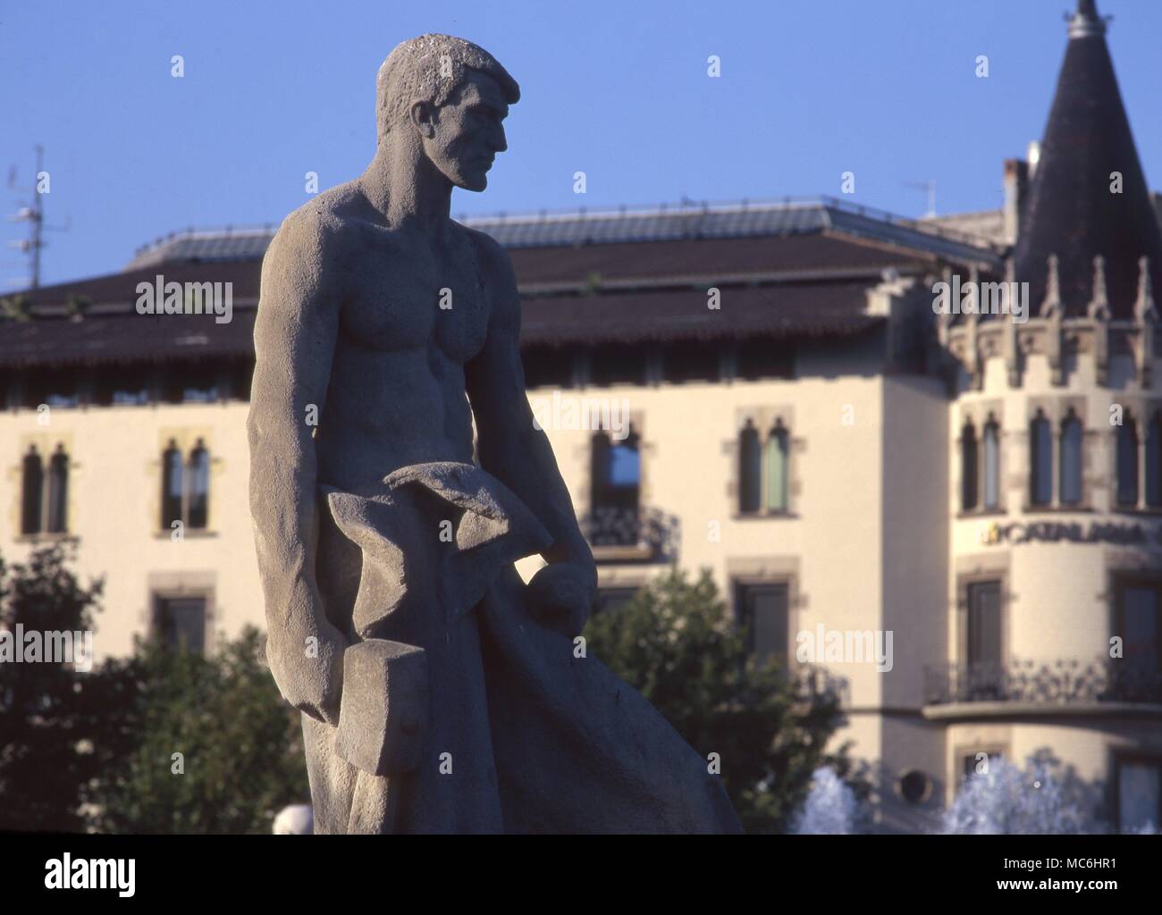 Römische Mythologie. Vulcan (das griechische Haephastus), der Arbeiter und Patron Gottheit der Alchemie zu schmieden. Statue in Katalonien, Barcelona. Stockfoto