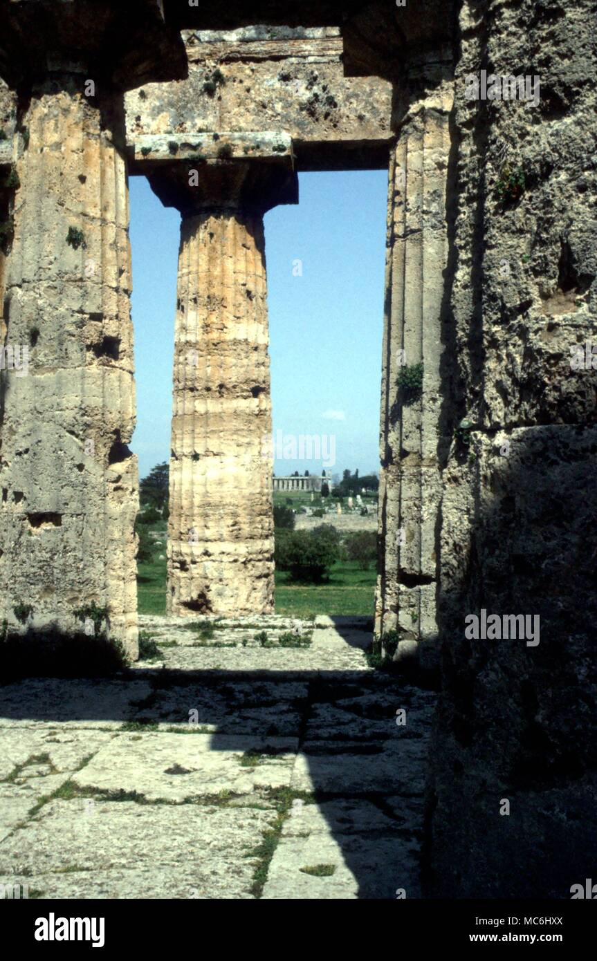 Italien Paestum (frühe griechische Tempel) antiken griechischen Tempel der Hera Paestum Stockfoto